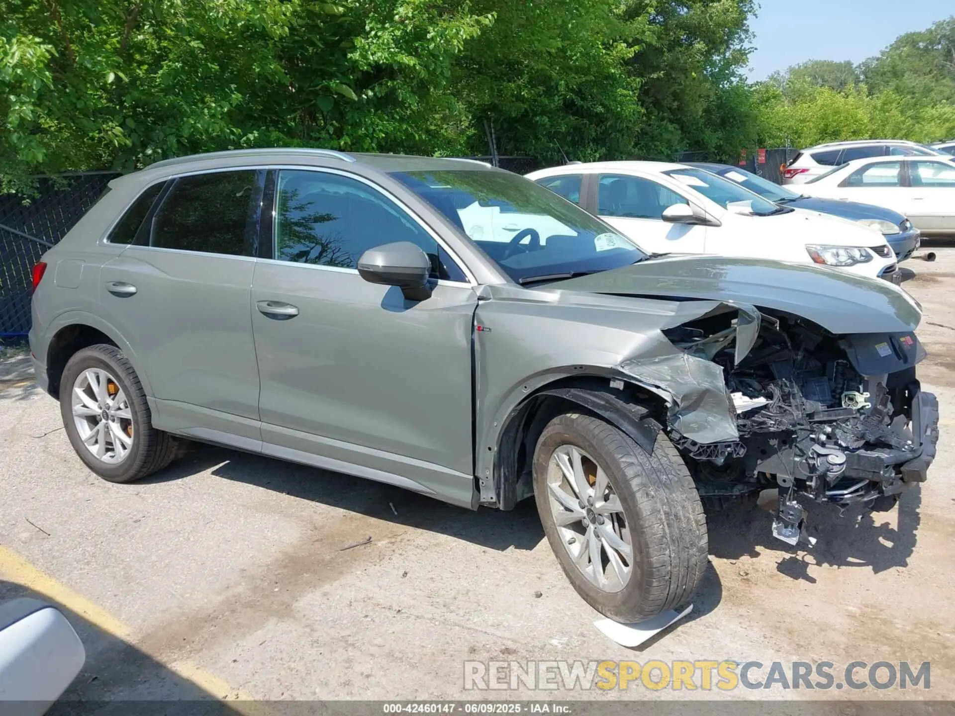 12 Photograph of a damaged car WA1DECF36R1056628 AUDI Q3 2024