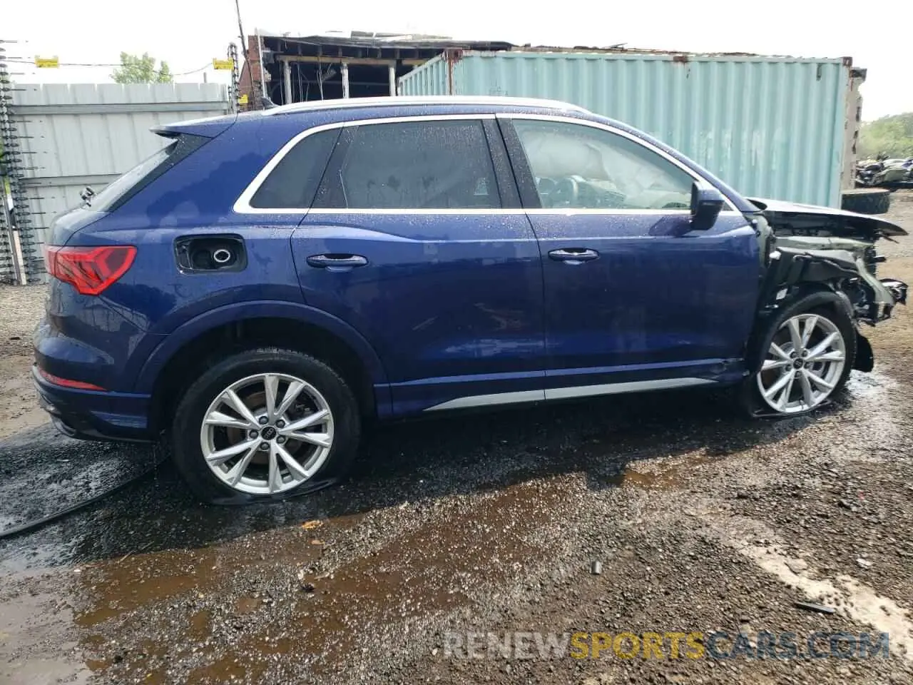 3 Photograph of a damaged car WA1DECF36R1123079 AUDI Q3 2024