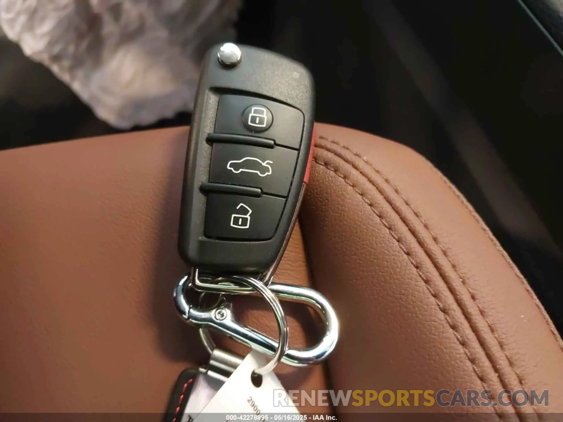 11 Photograph of a damaged car WA1DECF36R1147575 AUDI Q3 2024