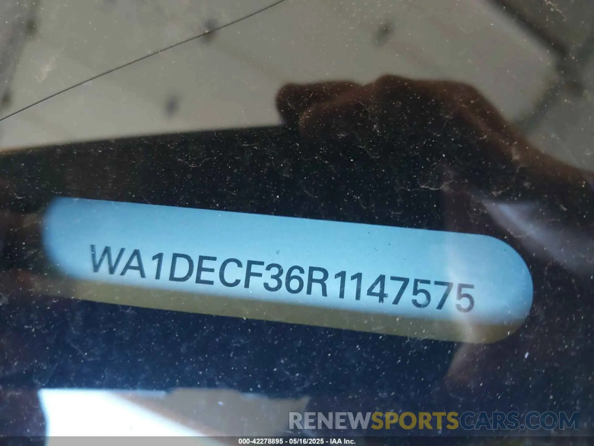 9 Photograph of a damaged car WA1DECF36R1147575 AUDI Q3 2024