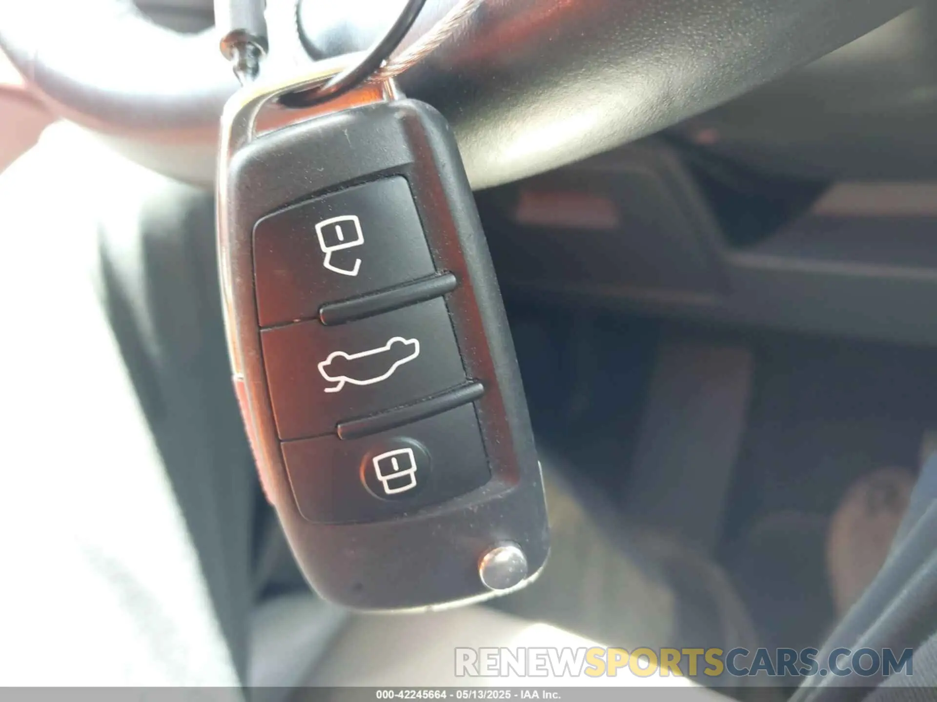 11 Photograph of a damaged car WA1DECF37R1044715 AUDI Q3 2024