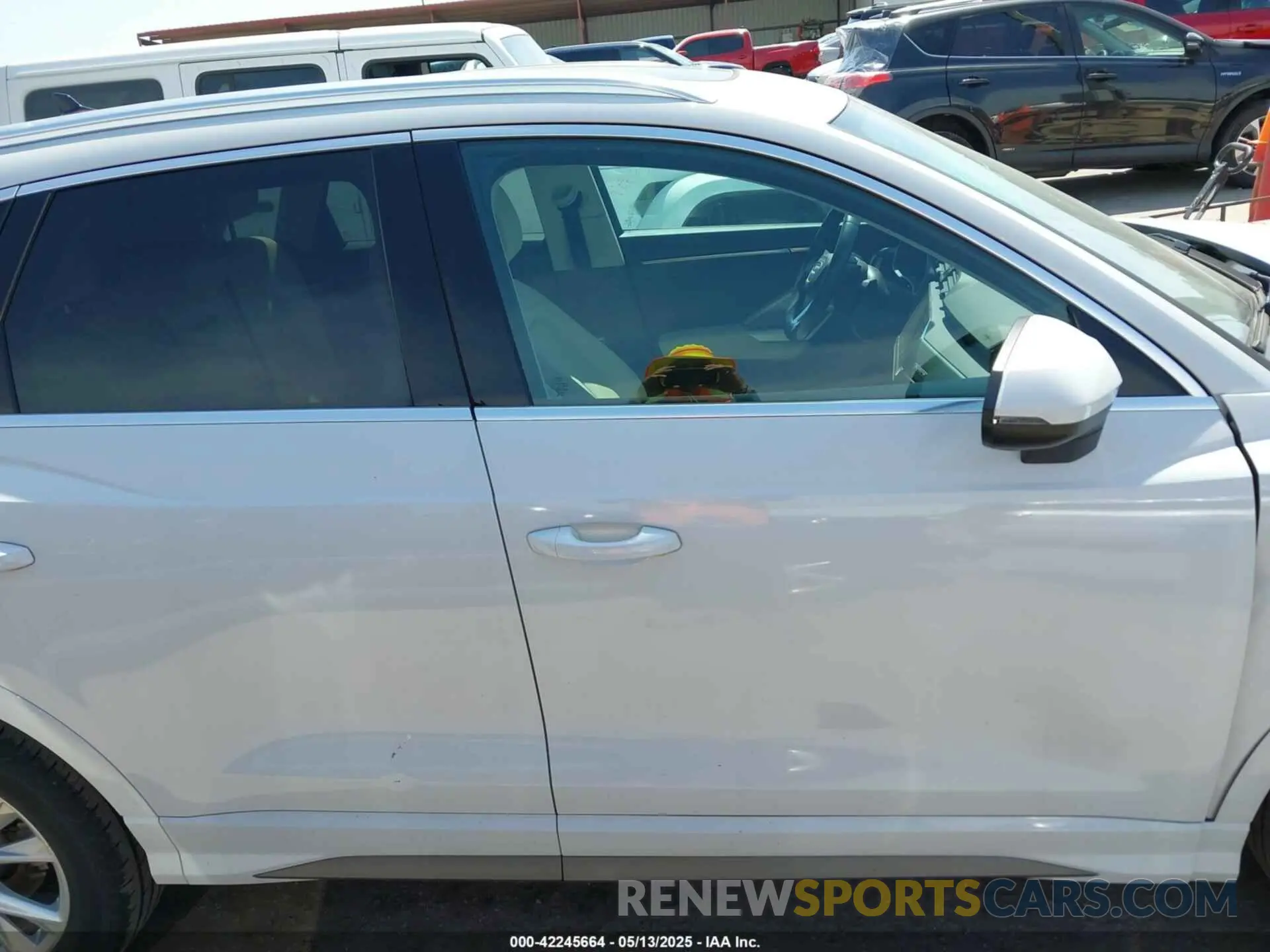 13 Photograph of a damaged car WA1DECF37R1044715 AUDI Q3 2024