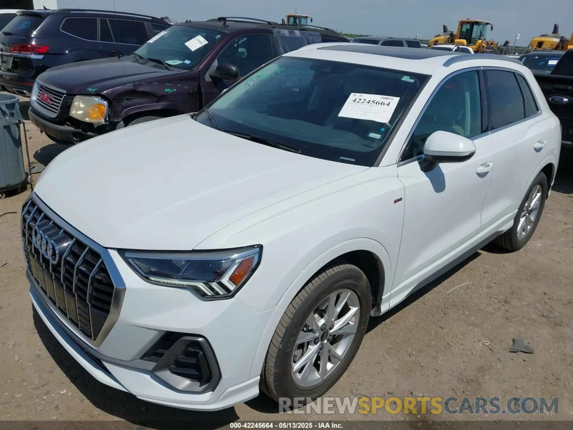 2 Photograph of a damaged car WA1DECF37R1044715 AUDI Q3 2024