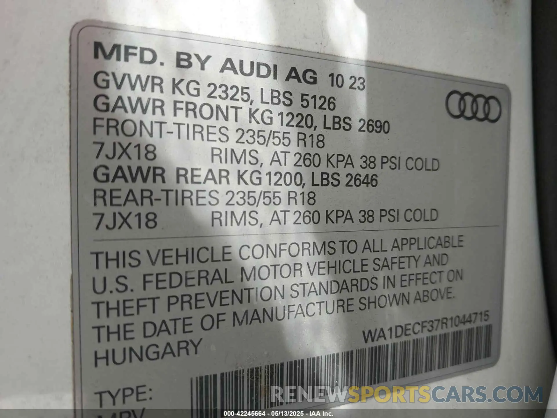 9 Photograph of a damaged car WA1DECF37R1044715 AUDI Q3 2024