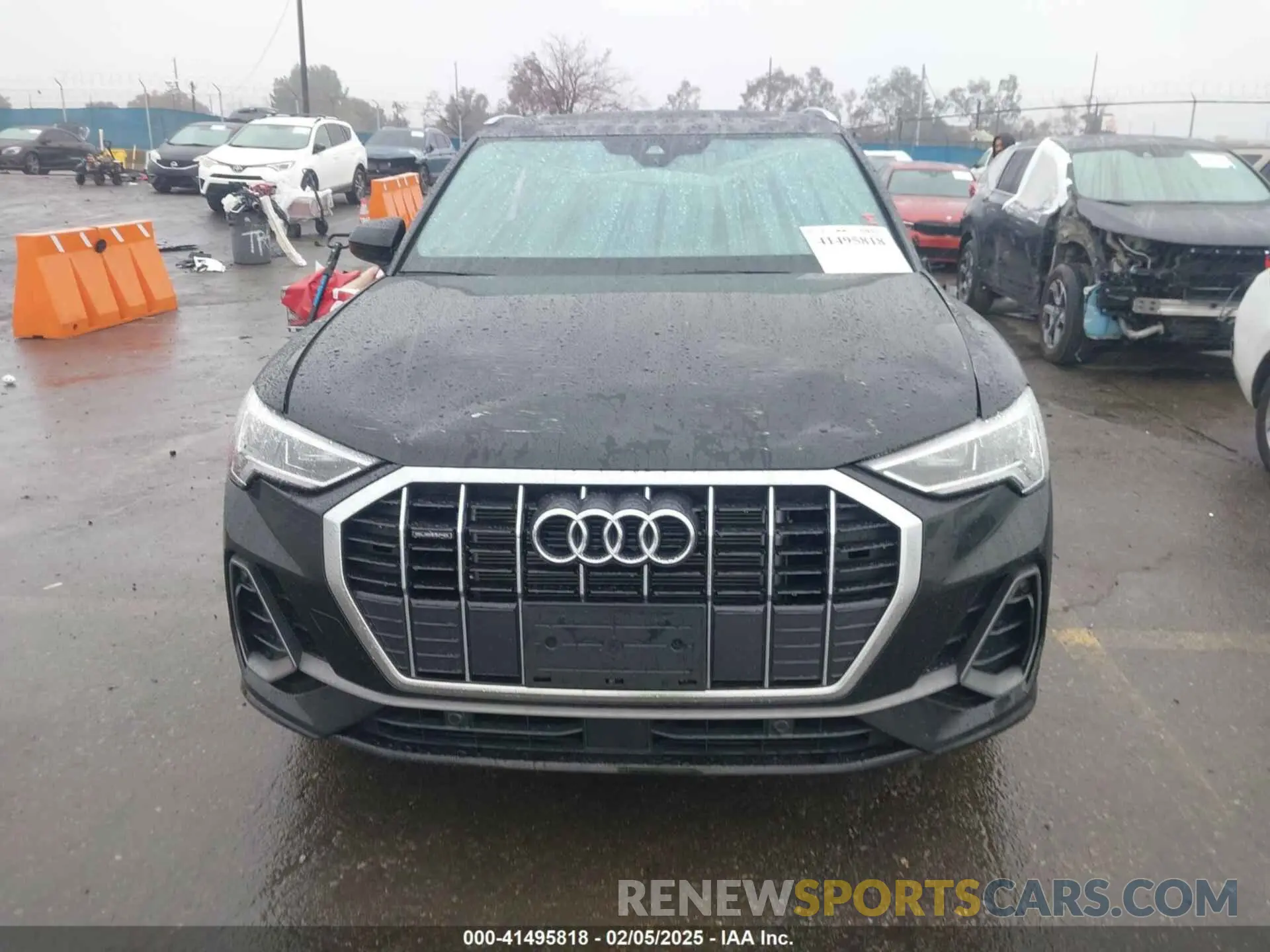 12 Photograph of a damaged car WA1DECF37R1074877 AUDI Q3 2024