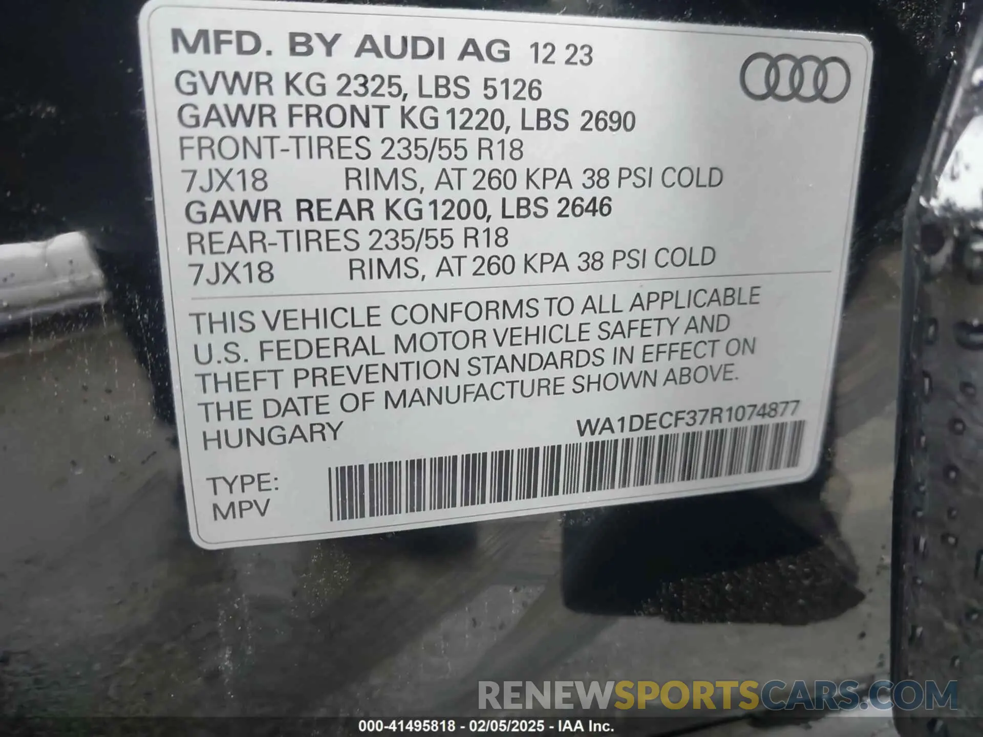 9 Photograph of a damaged car WA1DECF37R1074877 AUDI Q3 2024