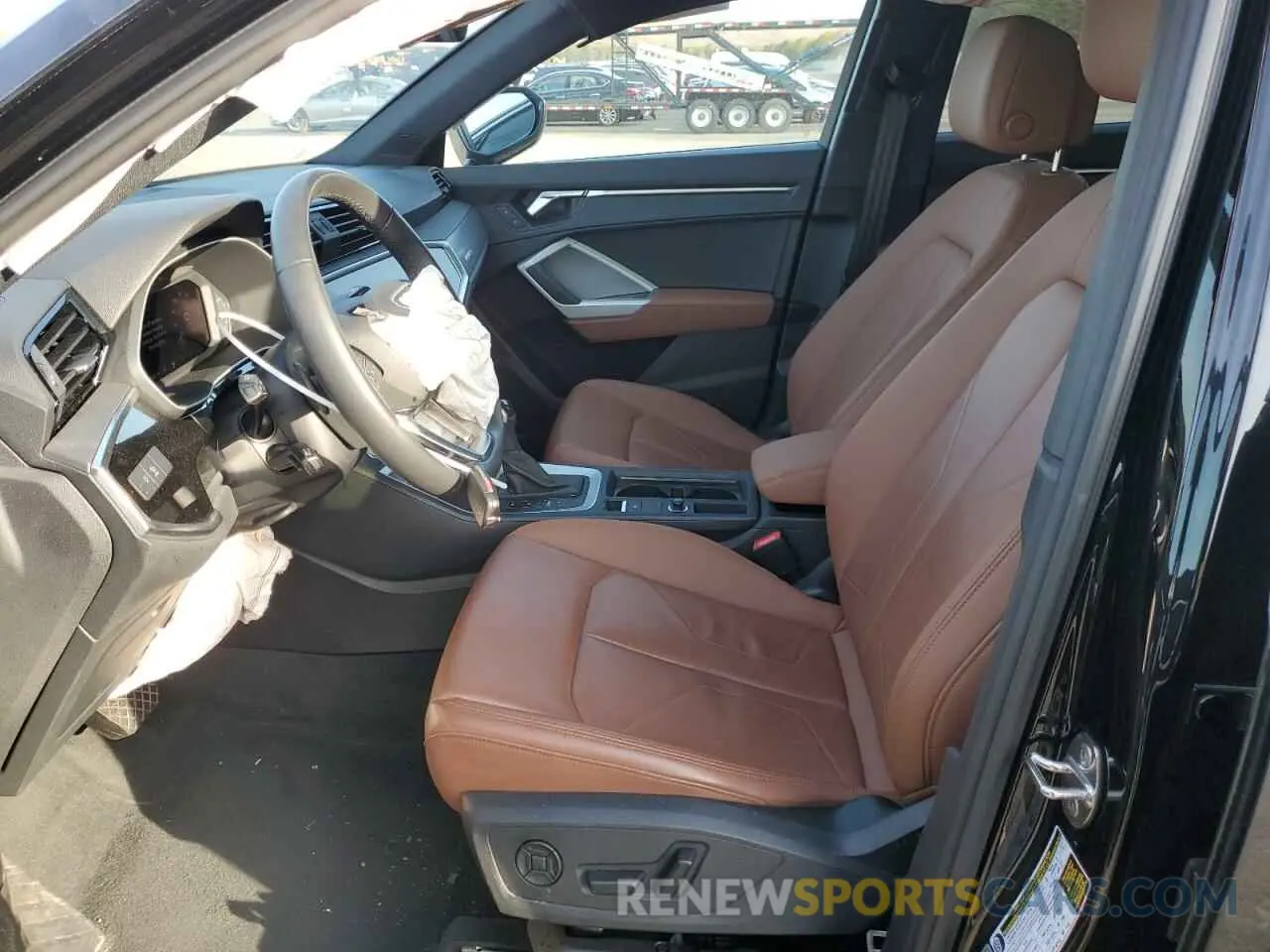 7 Photograph of a damaged car WA1DECF37R1082879 AUDI Q3 2024