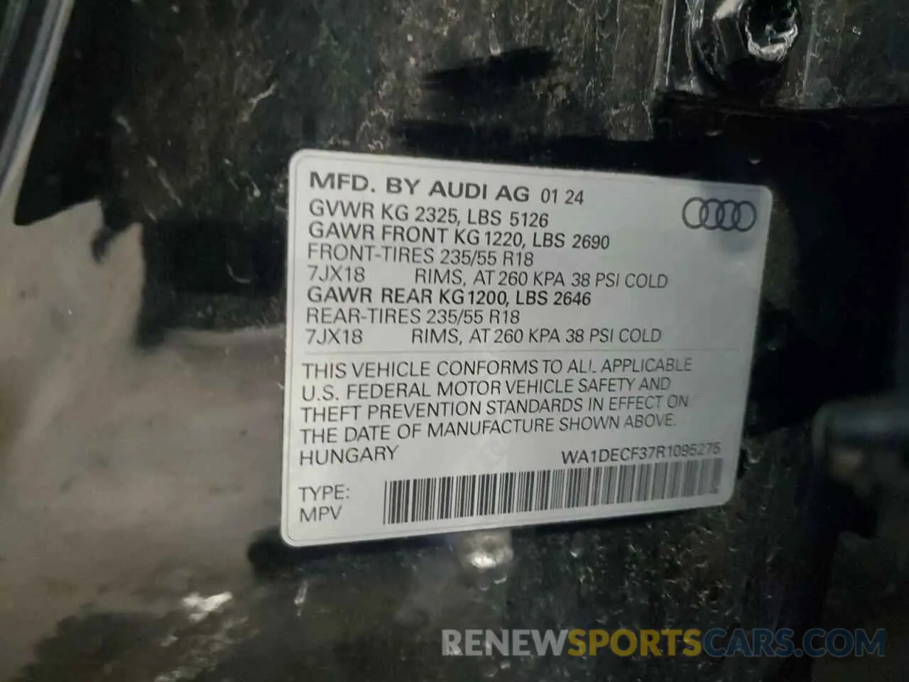 14 Photograph of a damaged car WA1DECF37R1095275 AUDI Q3 2024