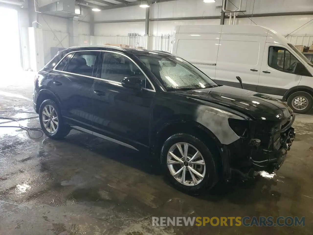 4 Photograph of a damaged car WA1DECF37R1095275 AUDI Q3 2024