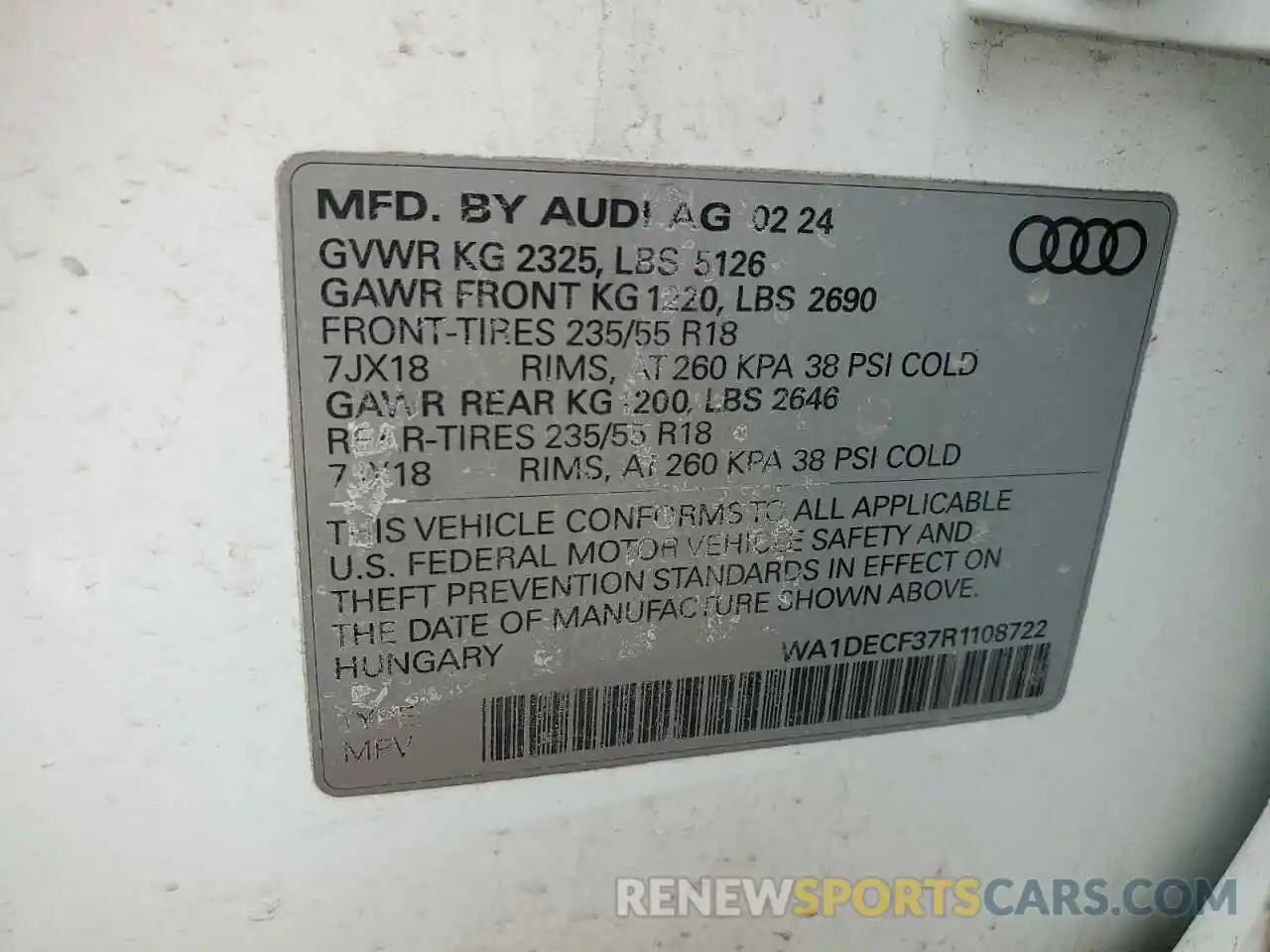 12 Photograph of a damaged car WA1DECF37R1108722 AUDI Q3 2024