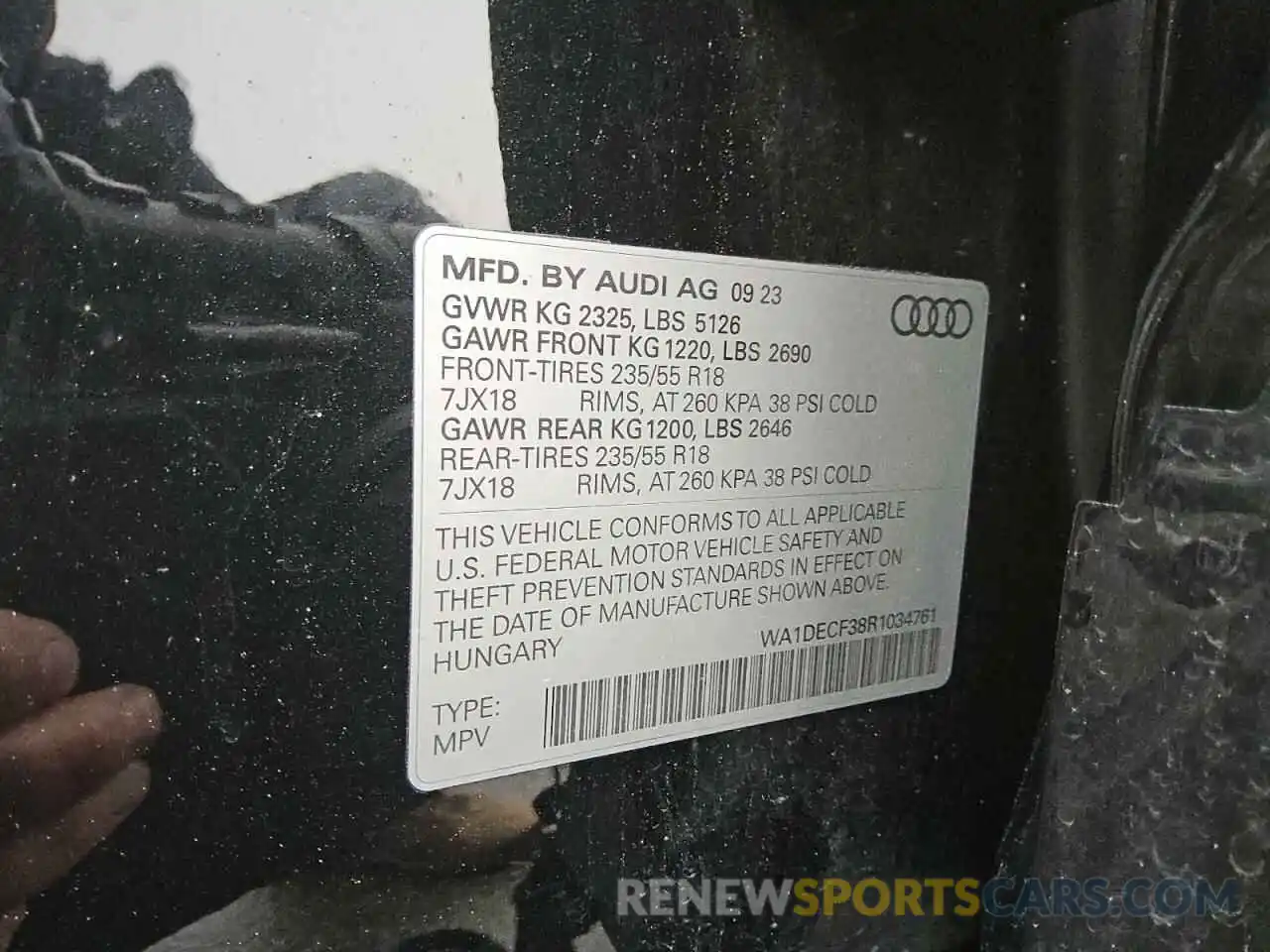 13 Photograph of a damaged car WA1DECF38R1034761 AUDI Q3 2024