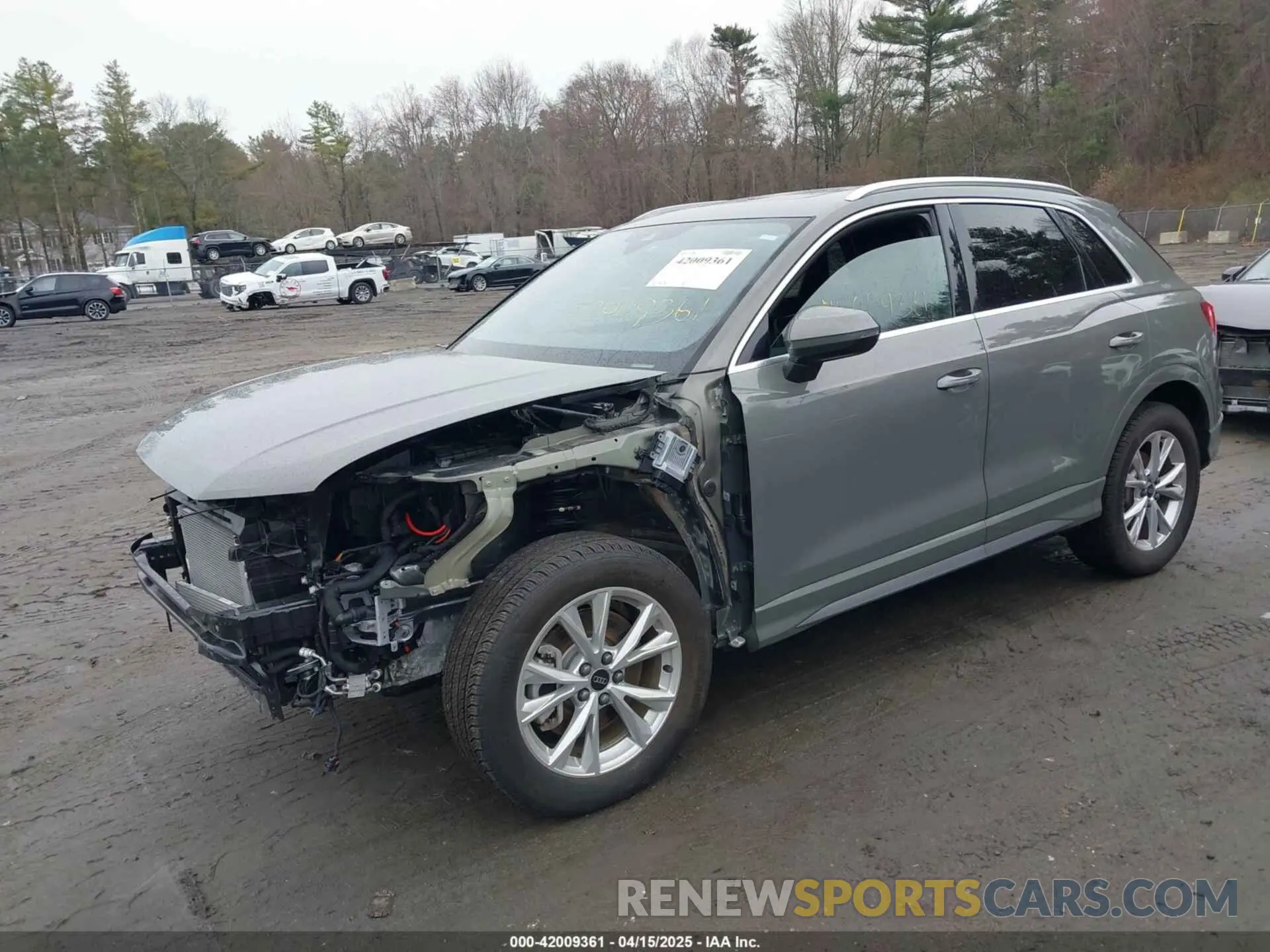 2 Photograph of a damaged car WA1DECF38R1066822 AUDI Q3 2024