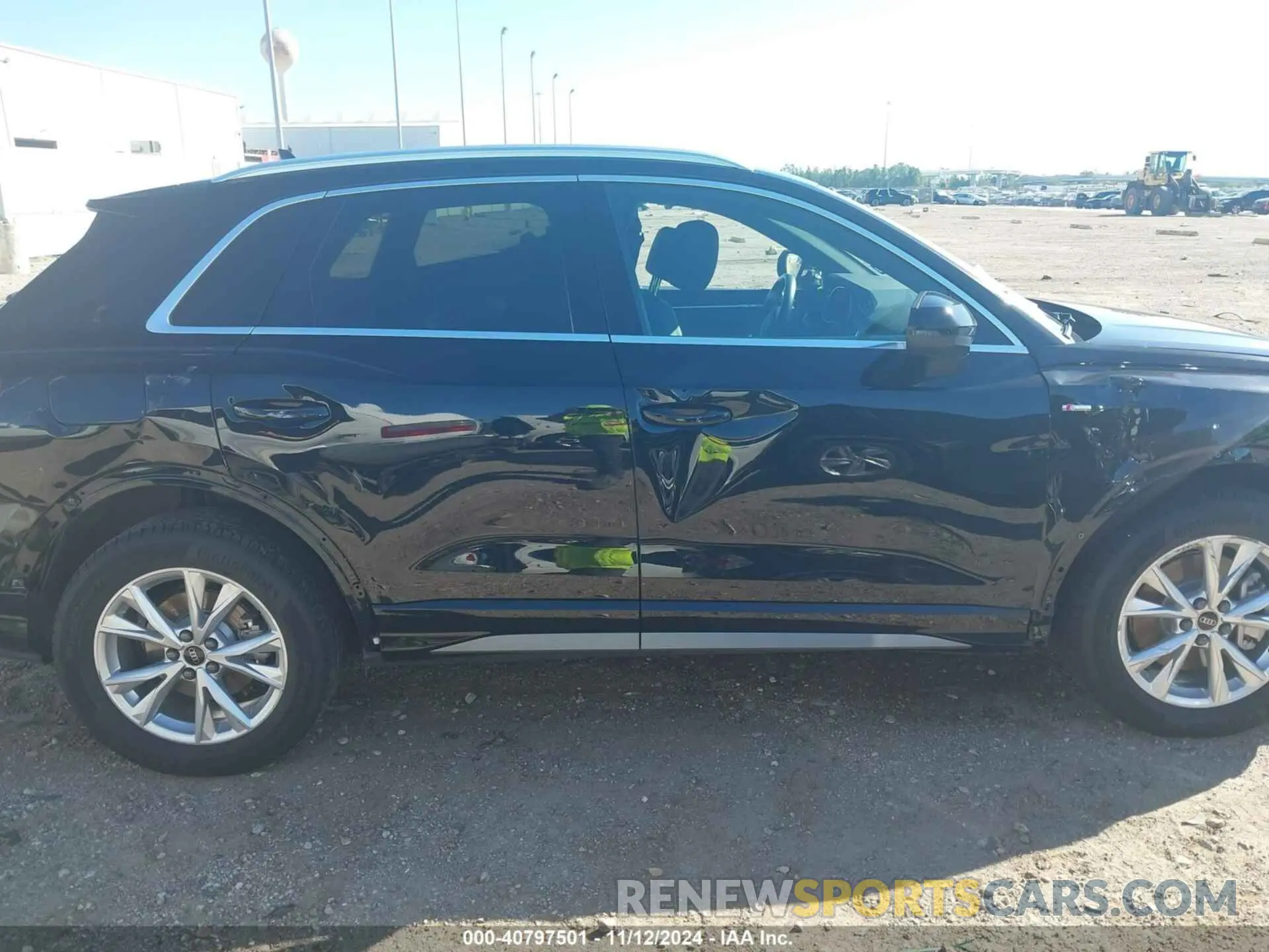 14 Photograph of a damaged car WA1DECF38R1097679 AUDI Q3 2024