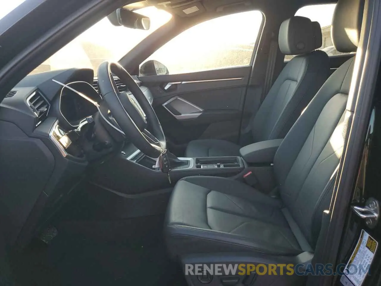 7 Photograph of a damaged car WA1DECF38R1122726 AUDI Q3 2024