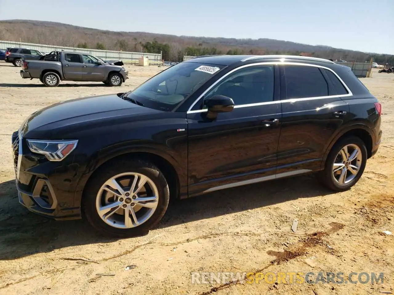 1 Photograph of a damaged car WA1DECF39R1095374 AUDI Q3 2024