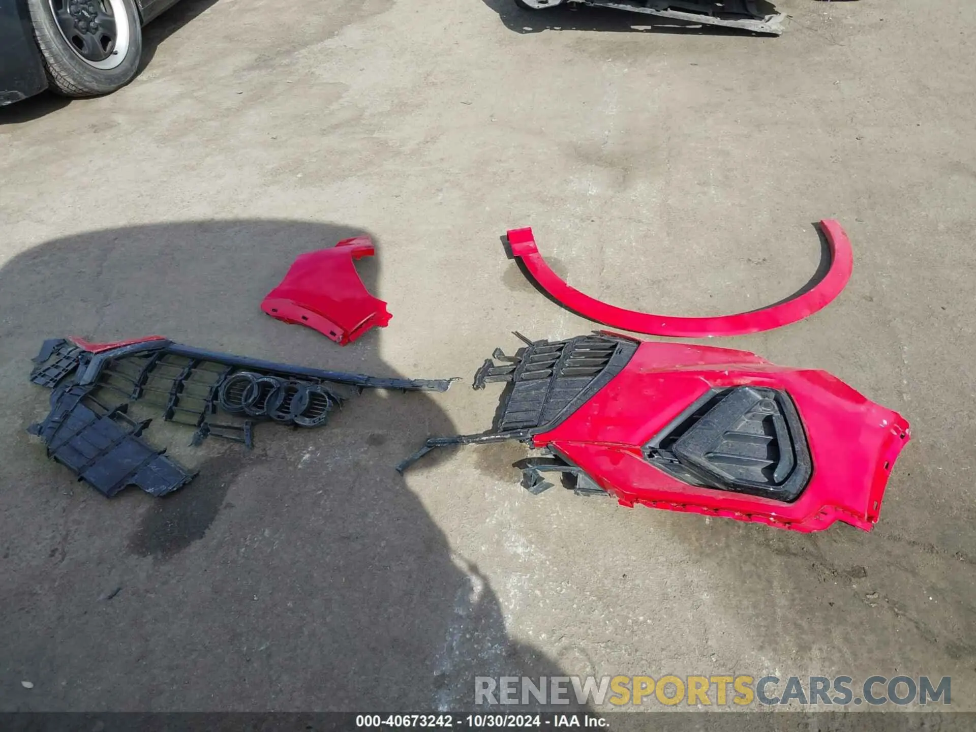 12 Photograph of a damaged car WA1DECF3XR1091446 AUDI Q3 2024