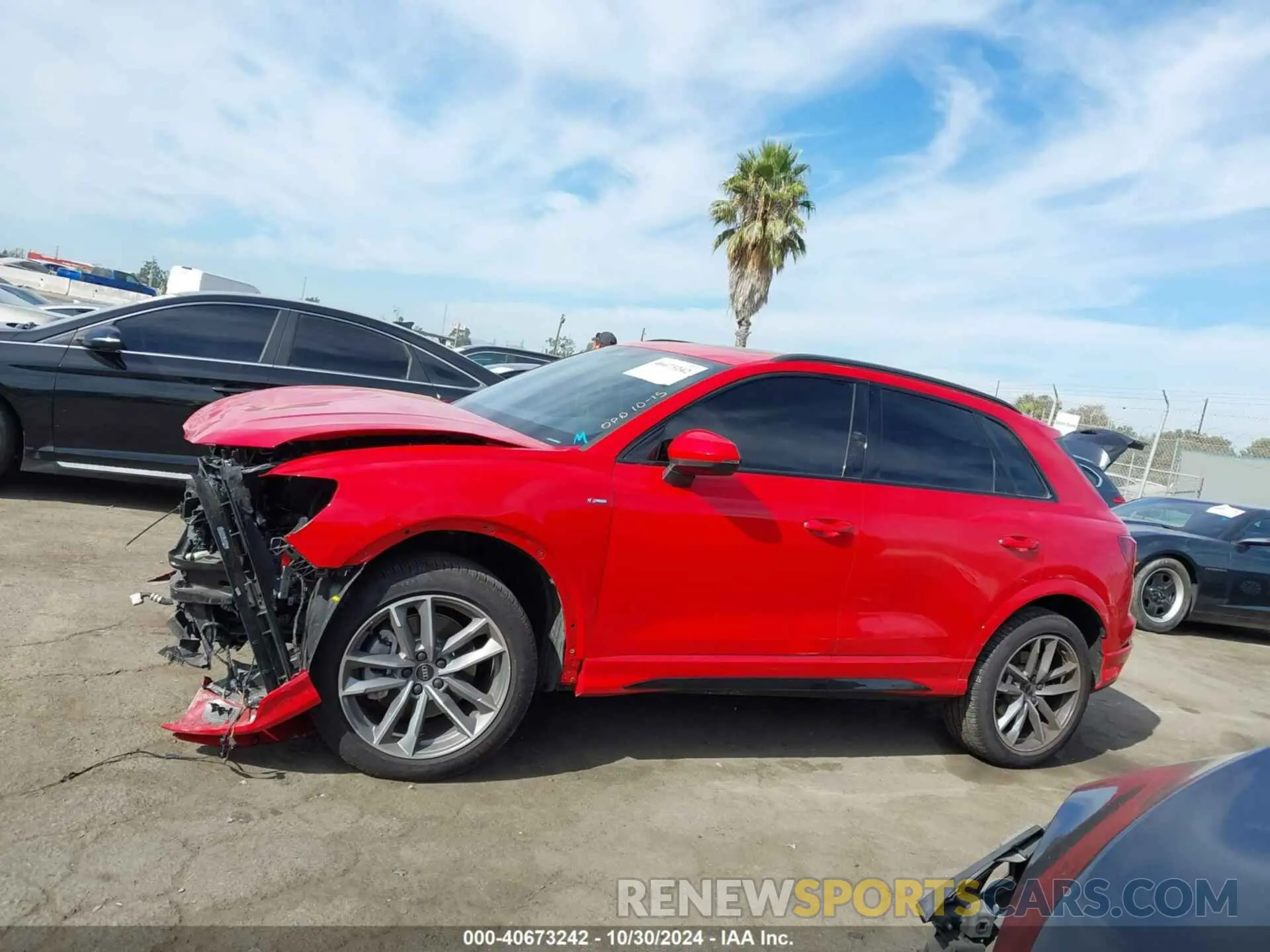 15 Photograph of a damaged car WA1DECF3XR1091446 AUDI Q3 2024