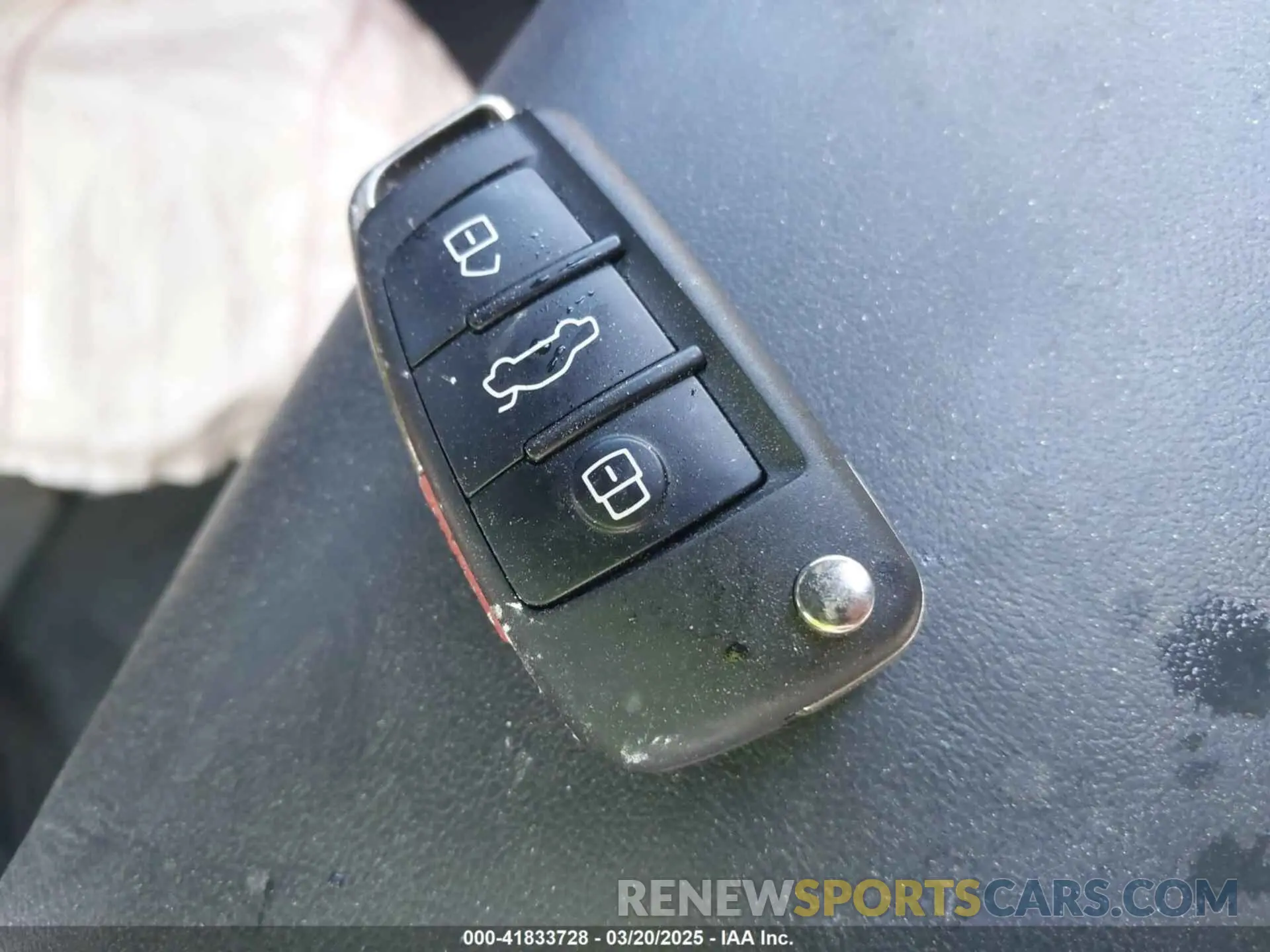 11 Photograph of a damaged car WA1DECF3XR1108195 AUDI Q3 2024