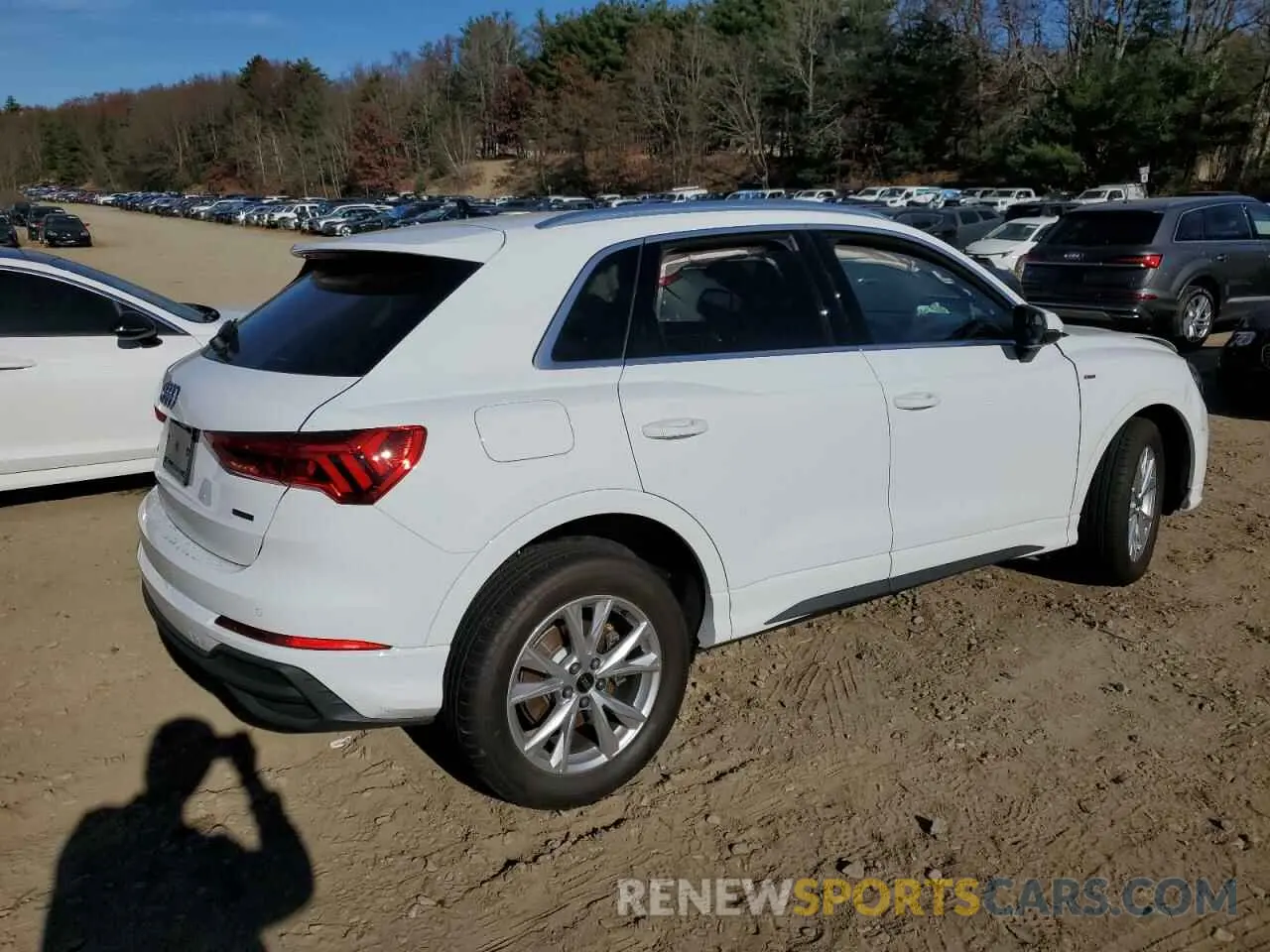 3 Photograph of a damaged car WA1DECF3XR1146638 AUDI Q3 2024