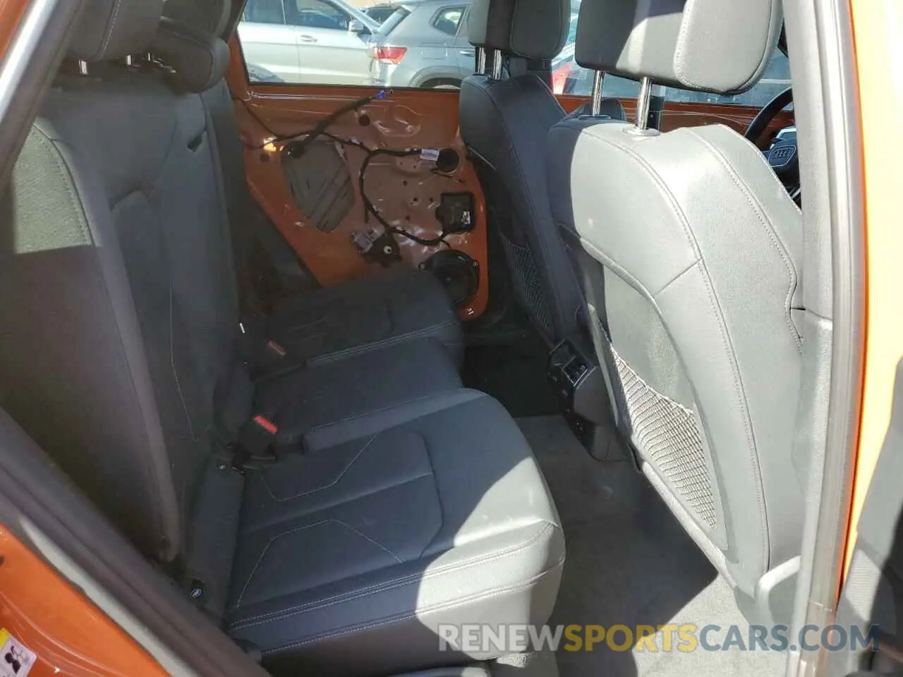 12 Photograph of a damaged car WA1EECF30R1041689 AUDI Q3 2024