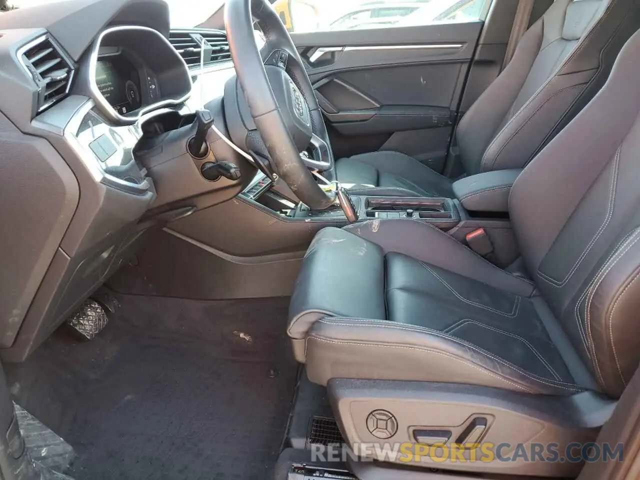 7 Photograph of a damaged car WA1EECF30R1041689 AUDI Q3 2024