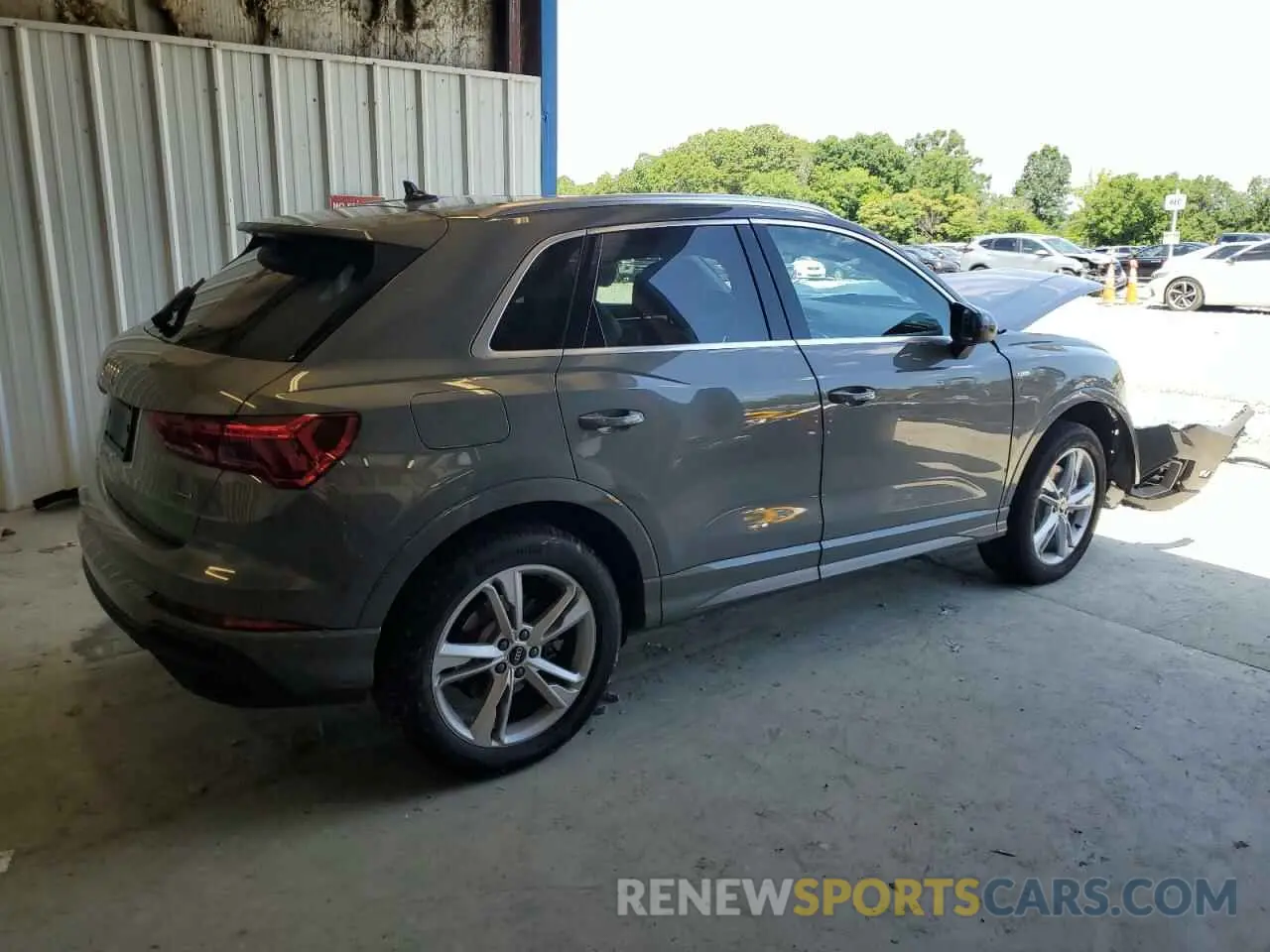 3 Photograph of a damaged car WA1EECF30R1097907 AUDI Q3 2024