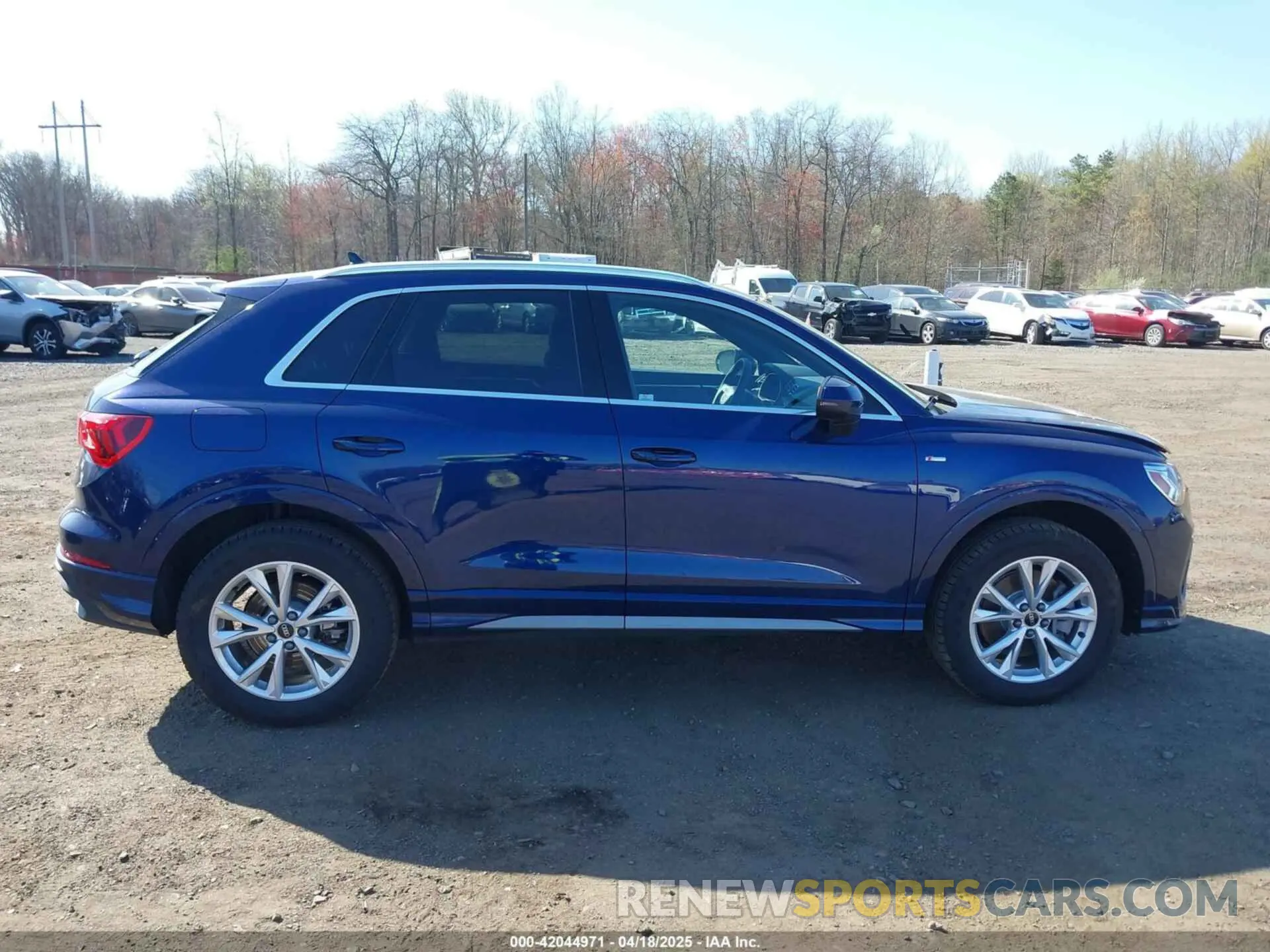 13 Photograph of a damaged car WA1EECF30R1173836 AUDI Q3 2024