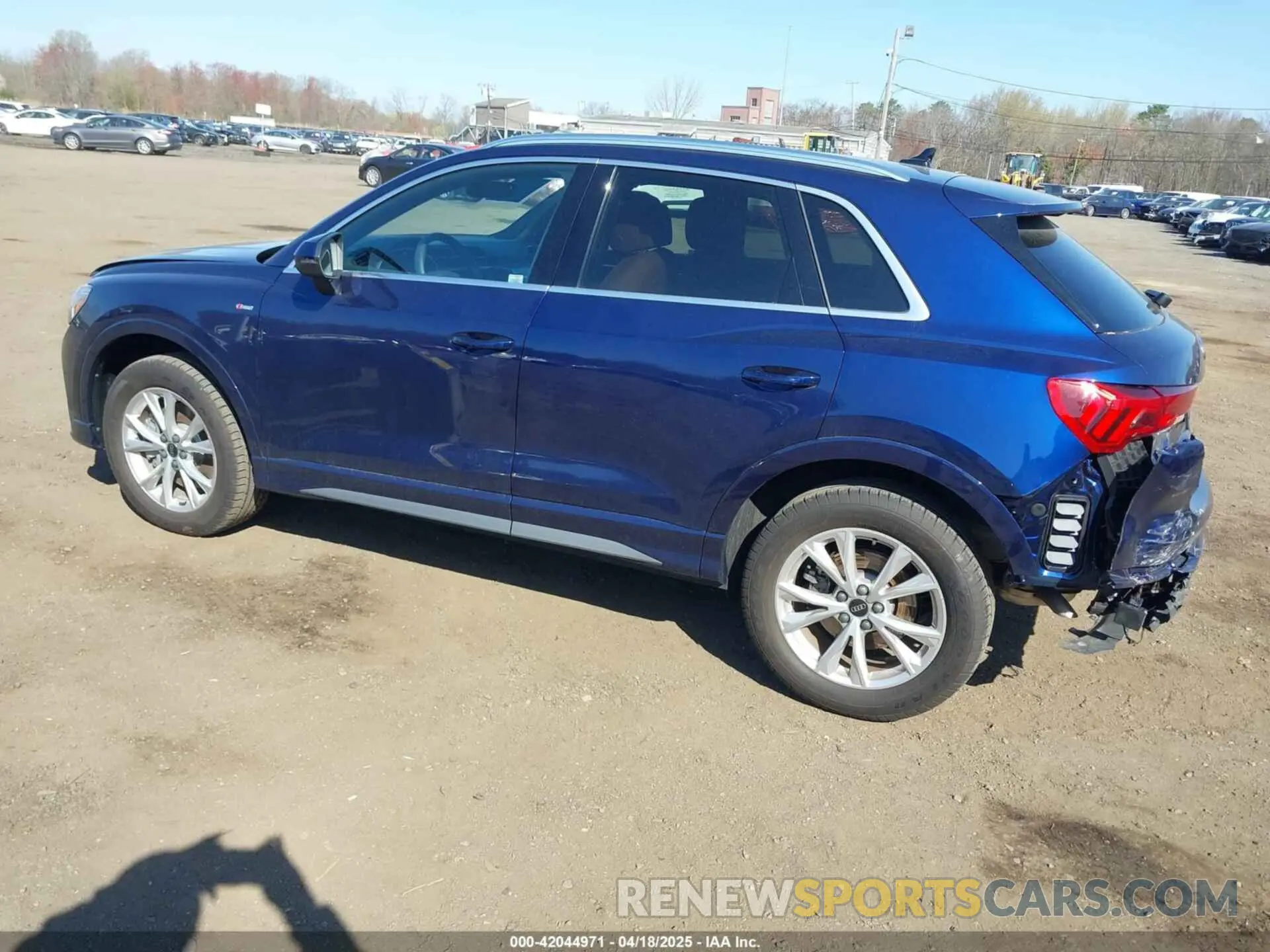 3 Photograph of a damaged car WA1EECF30R1173836 AUDI Q3 2024