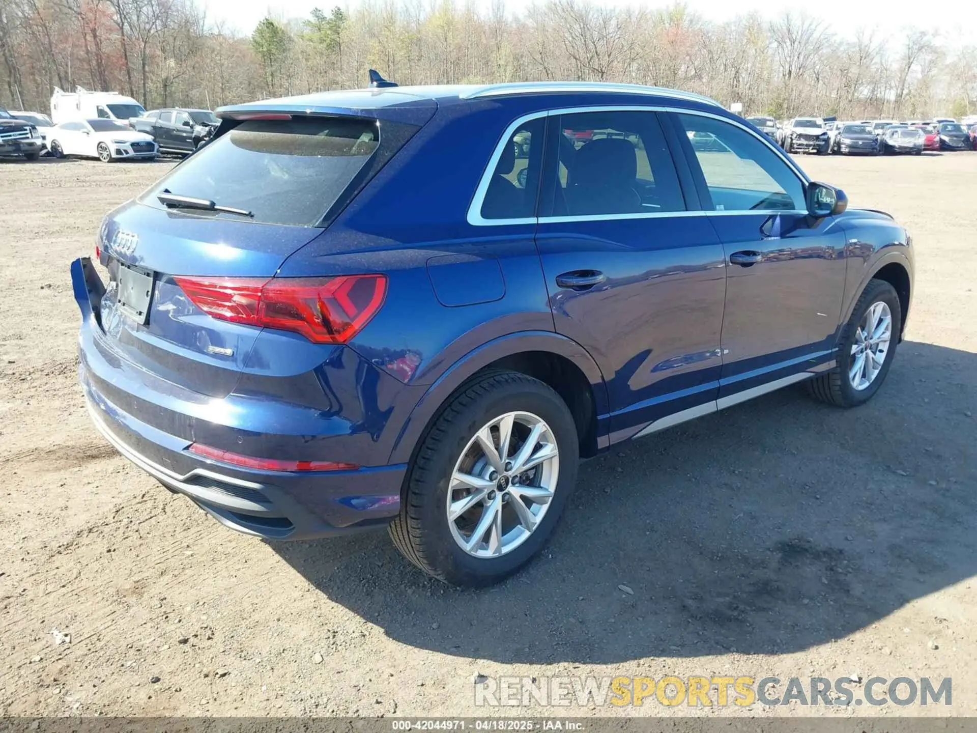 4 Photograph of a damaged car WA1EECF30R1173836 AUDI Q3 2024