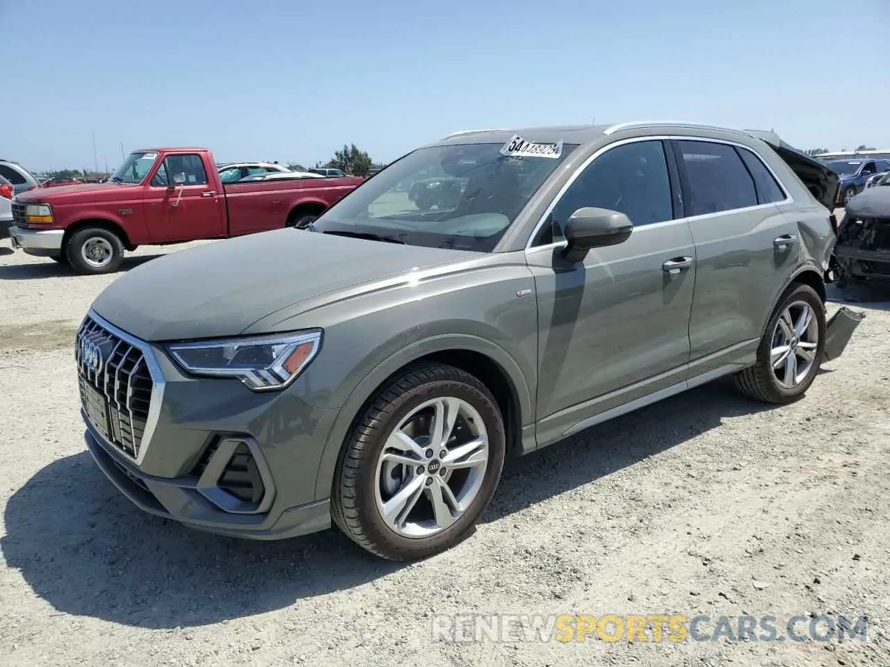 1 Photograph of a damaged car WA1EECF31R1020172 AUDI Q3 2024