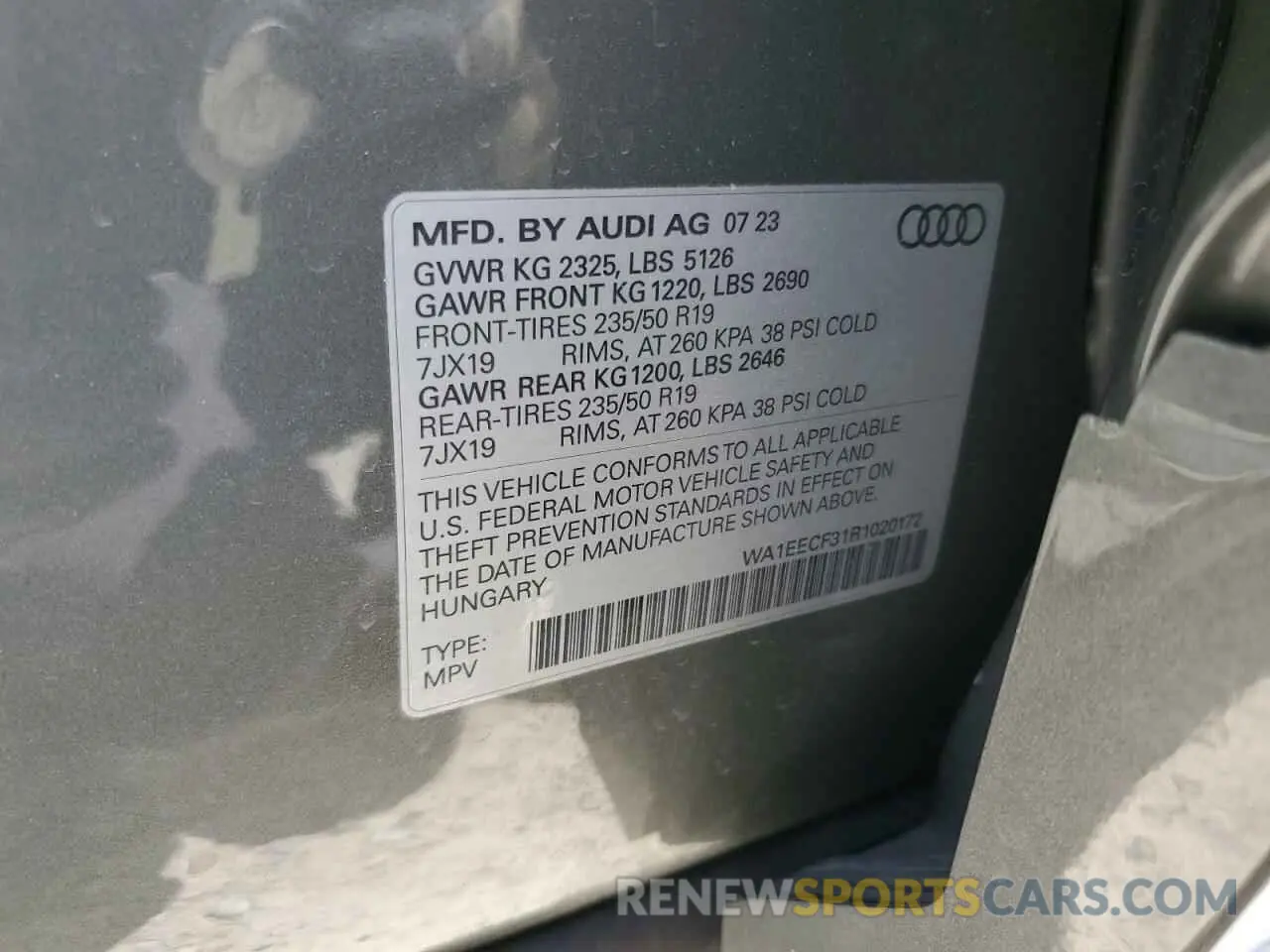 14 Photograph of a damaged car WA1EECF31R1020172 AUDI Q3 2024