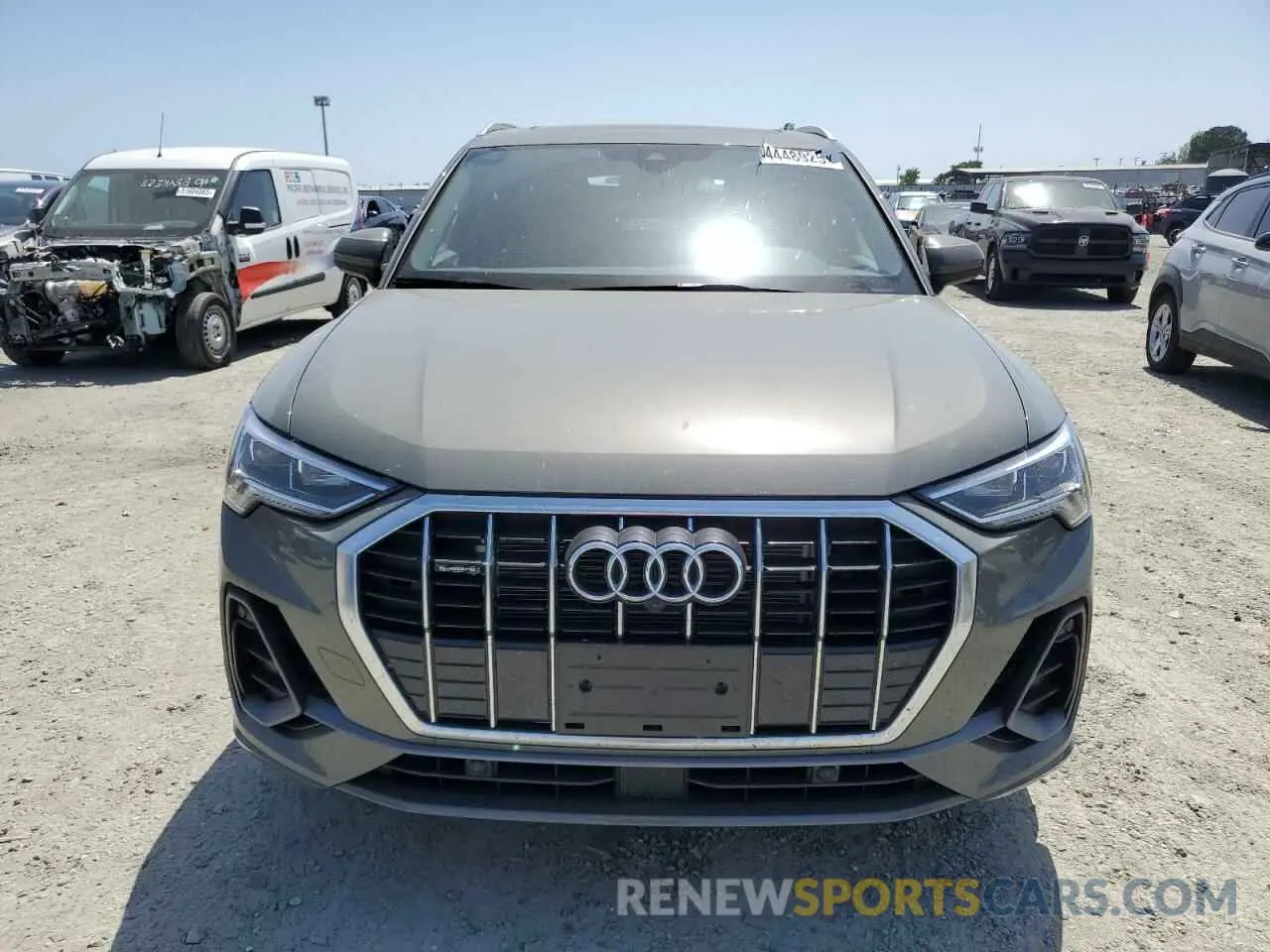 5 Photograph of a damaged car WA1EECF31R1020172 AUDI Q3 2024