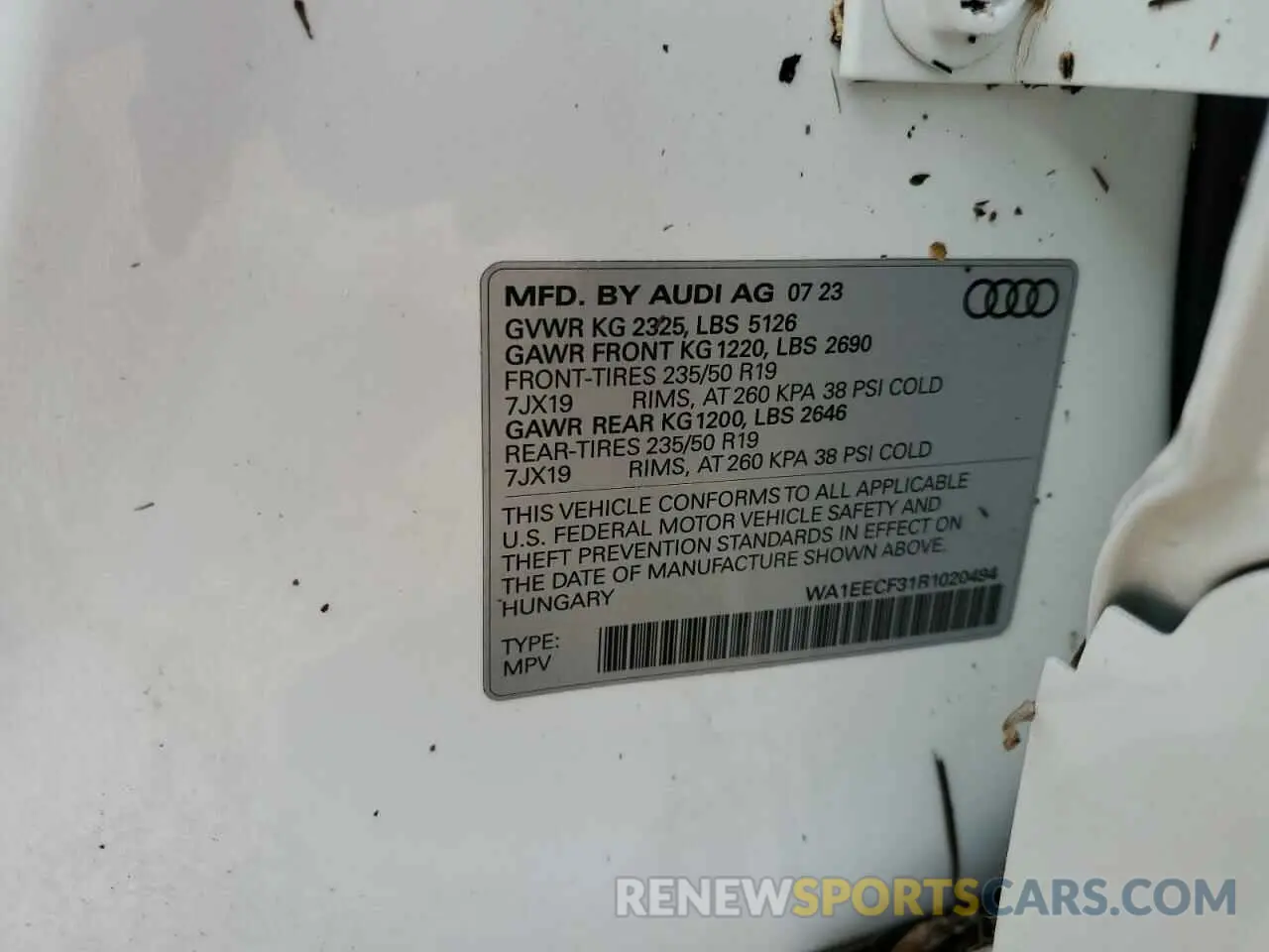 14 Photograph of a damaged car WA1EECF31R1020494 AUDI Q3 2024