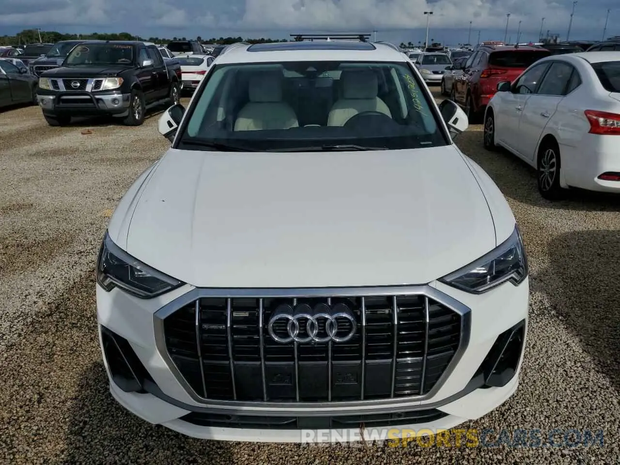 5 Photograph of a damaged car WA1EECF31R1020494 AUDI Q3 2024