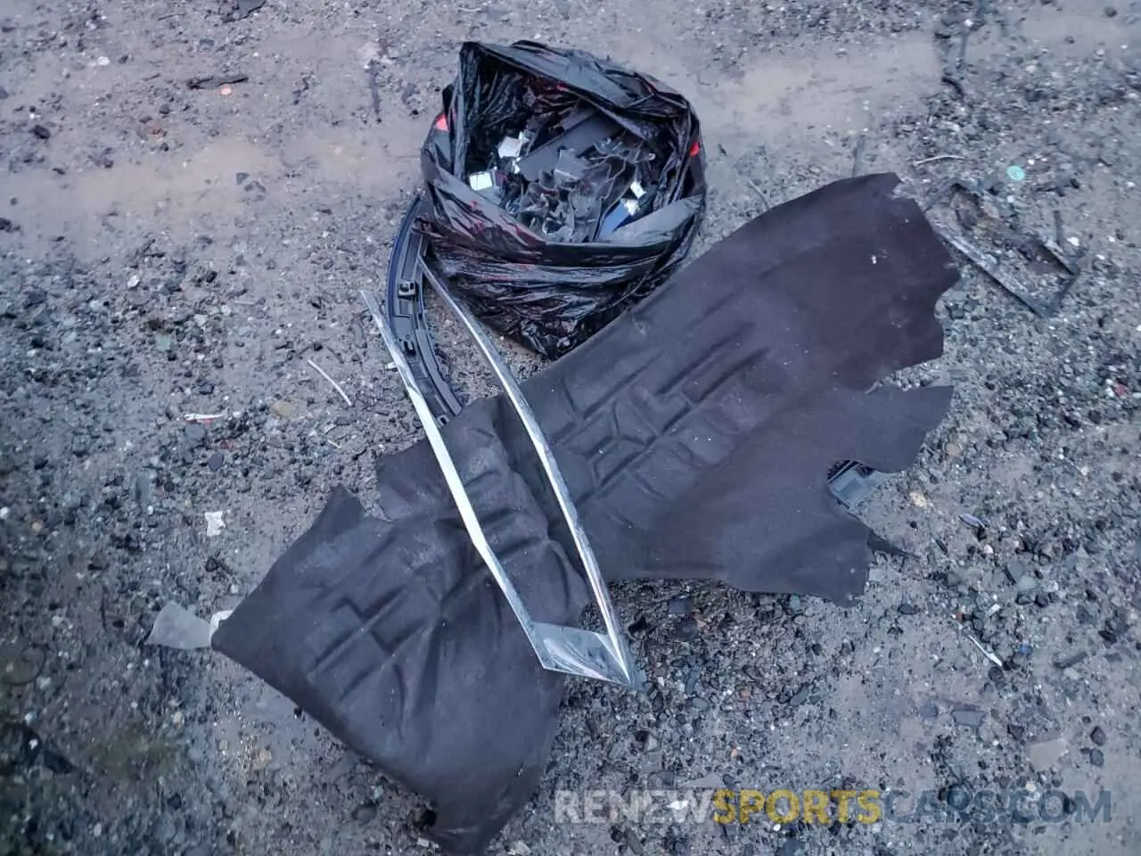 13 Photograph of a damaged car WA1EECF31R1138853 AUDI Q3 2024