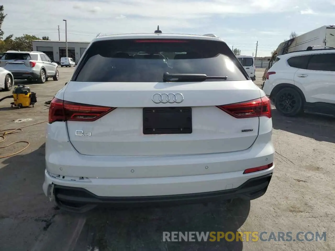 6 Photograph of a damaged car WA1EECF31R1145608 AUDI Q3 2024