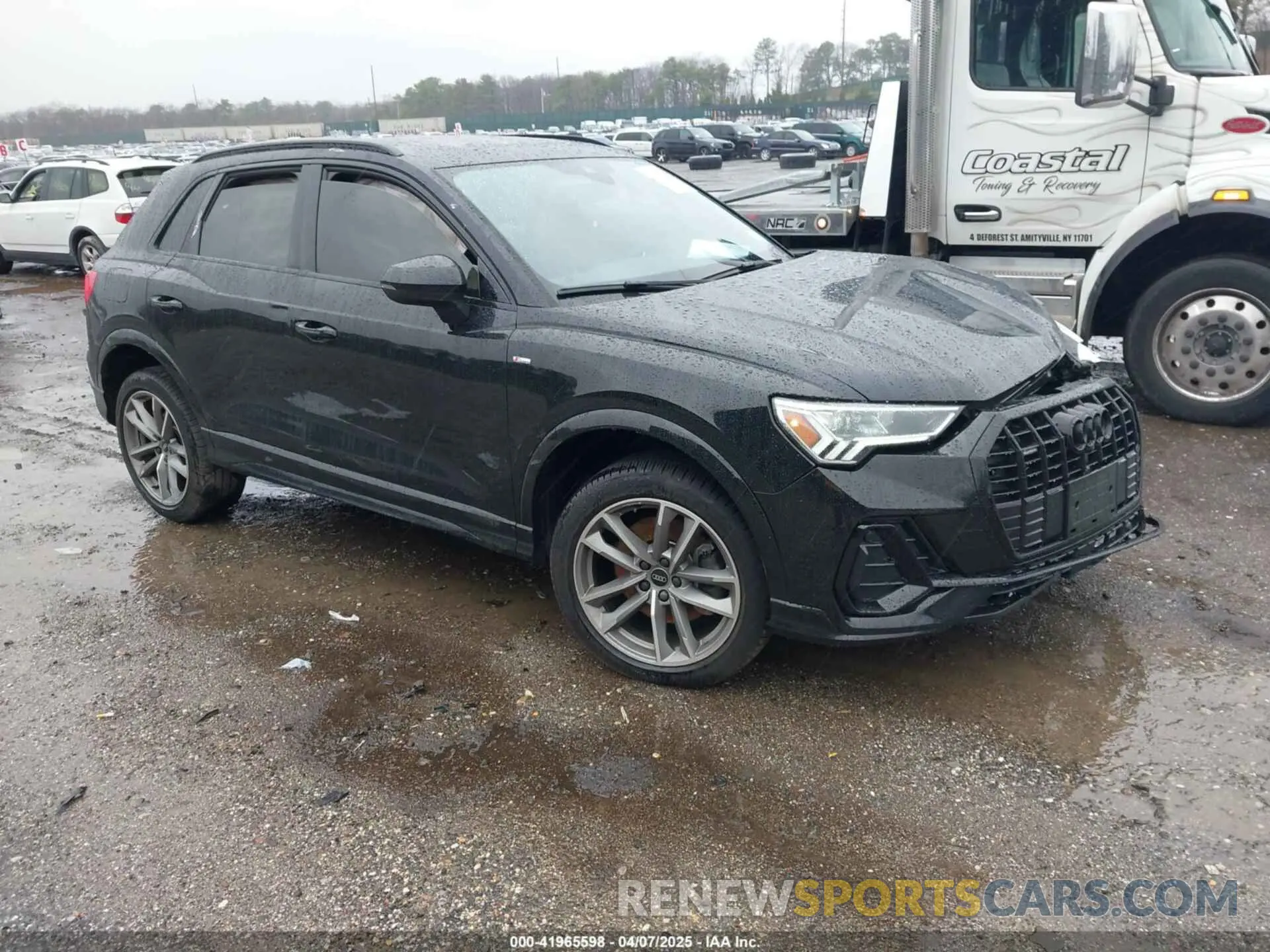 1 Photograph of a damaged car WA1EECF32R1043458 AUDI Q3 2024