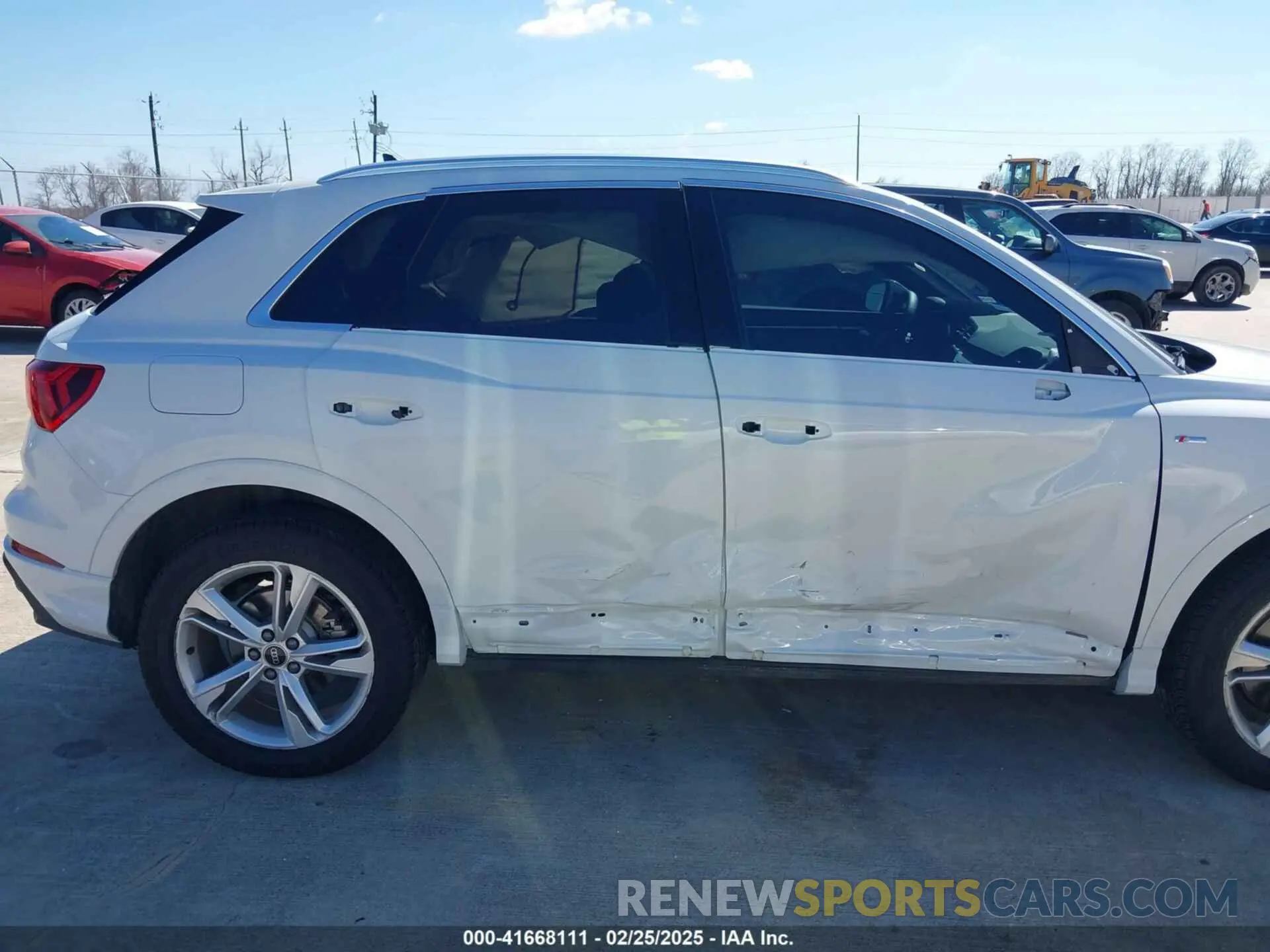 6 Photograph of a damaged car WA1EECF32R1141891 AUDI Q3 2024