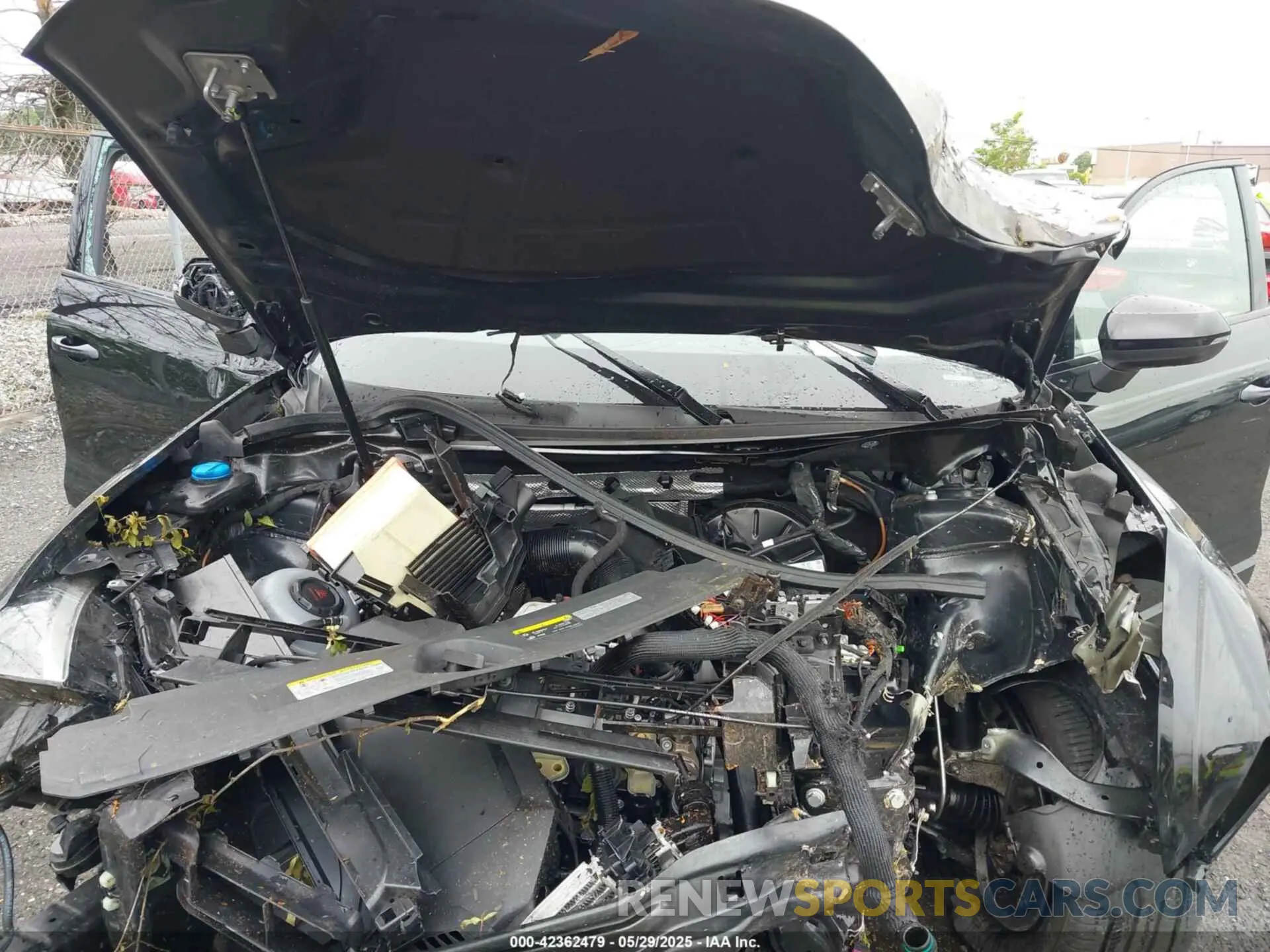 10 Photograph of a damaged car WA1EECF32R1208618 AUDI Q3 2024