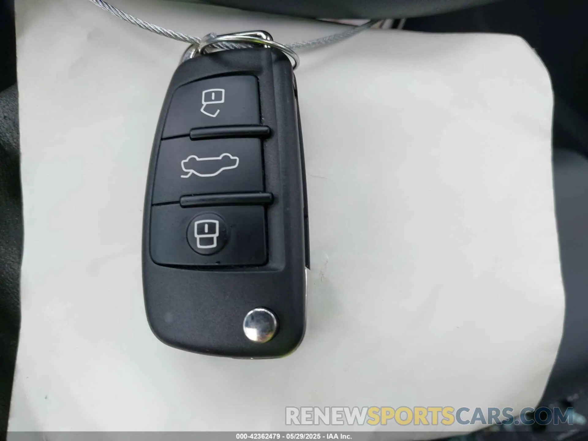 11 Photograph of a damaged car WA1EECF32R1208618 AUDI Q3 2024