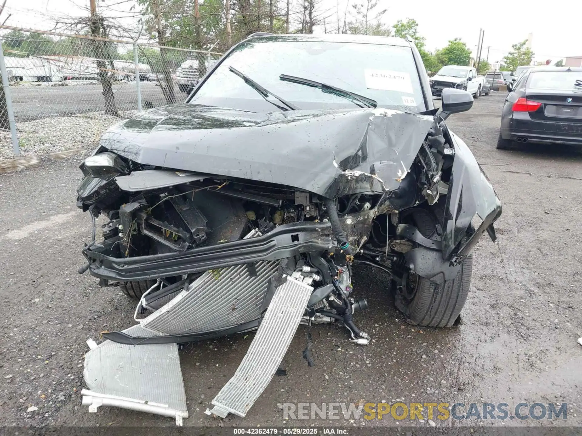 6 Photograph of a damaged car WA1EECF32R1208618 AUDI Q3 2024