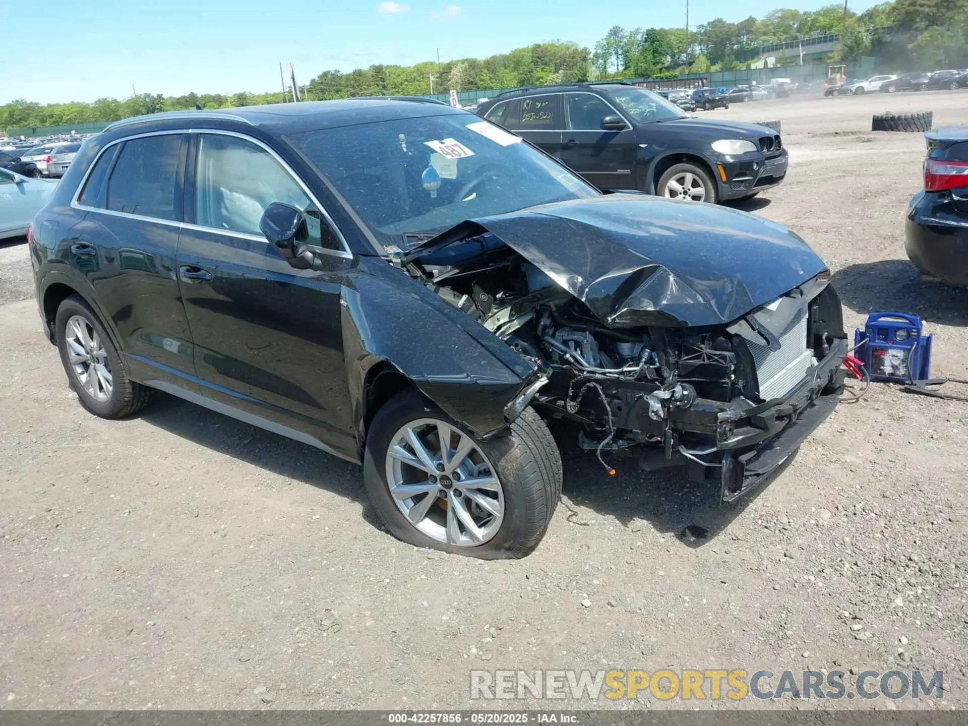 1 Photograph of a damaged car WA1EECF33R1160319 AUDI Q3 2024