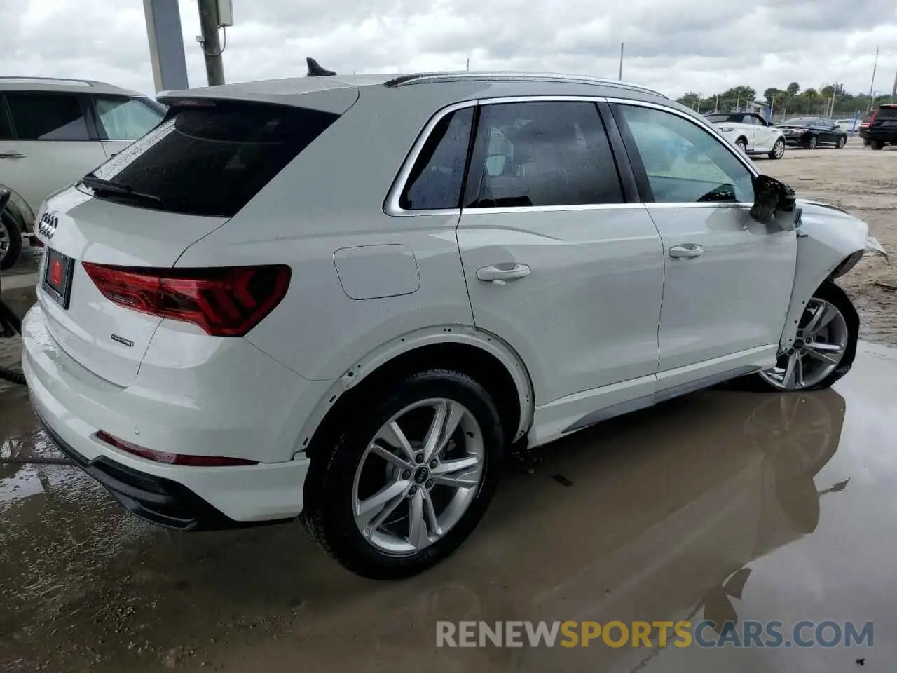 3 Photograph of a damaged car WA1EECF34R1041839 AUDI Q3 2024