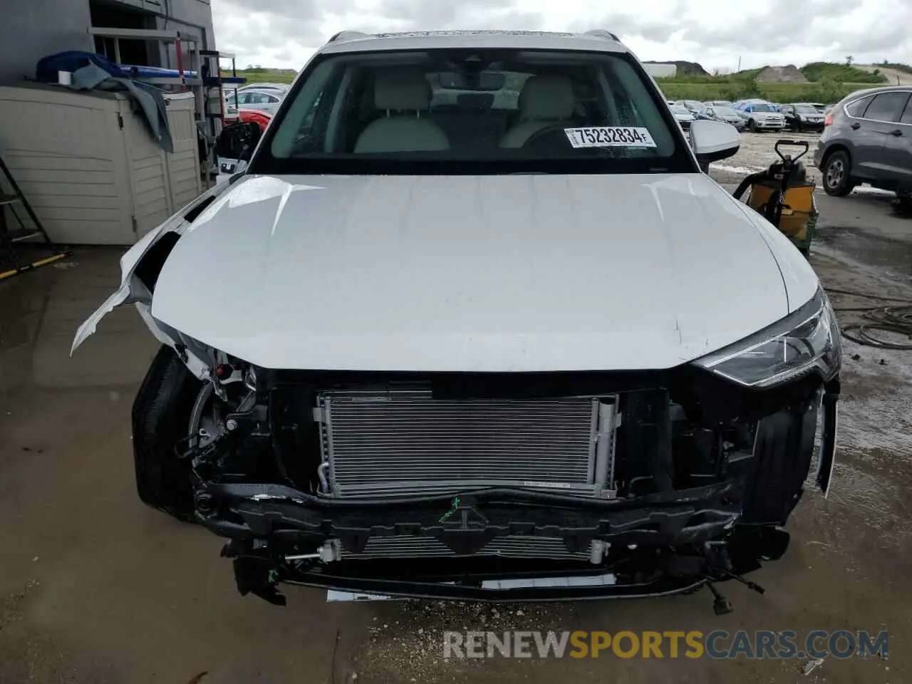 5 Photograph of a damaged car WA1EECF34R1041839 AUDI Q3 2024