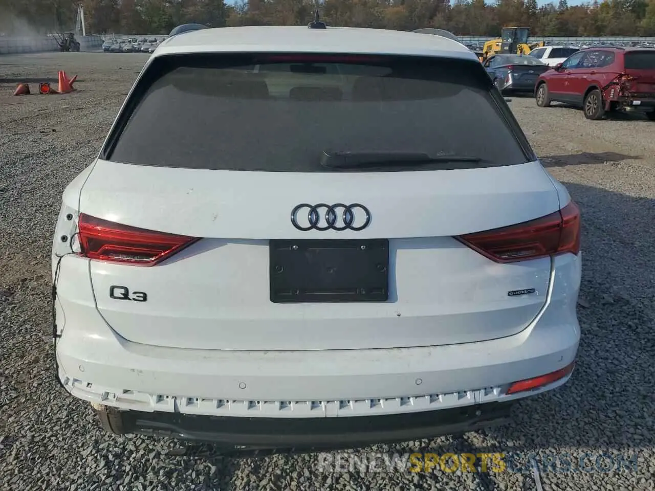 6 Photograph of a damaged car WA1EECF34R1130231 AUDI Q3 2024