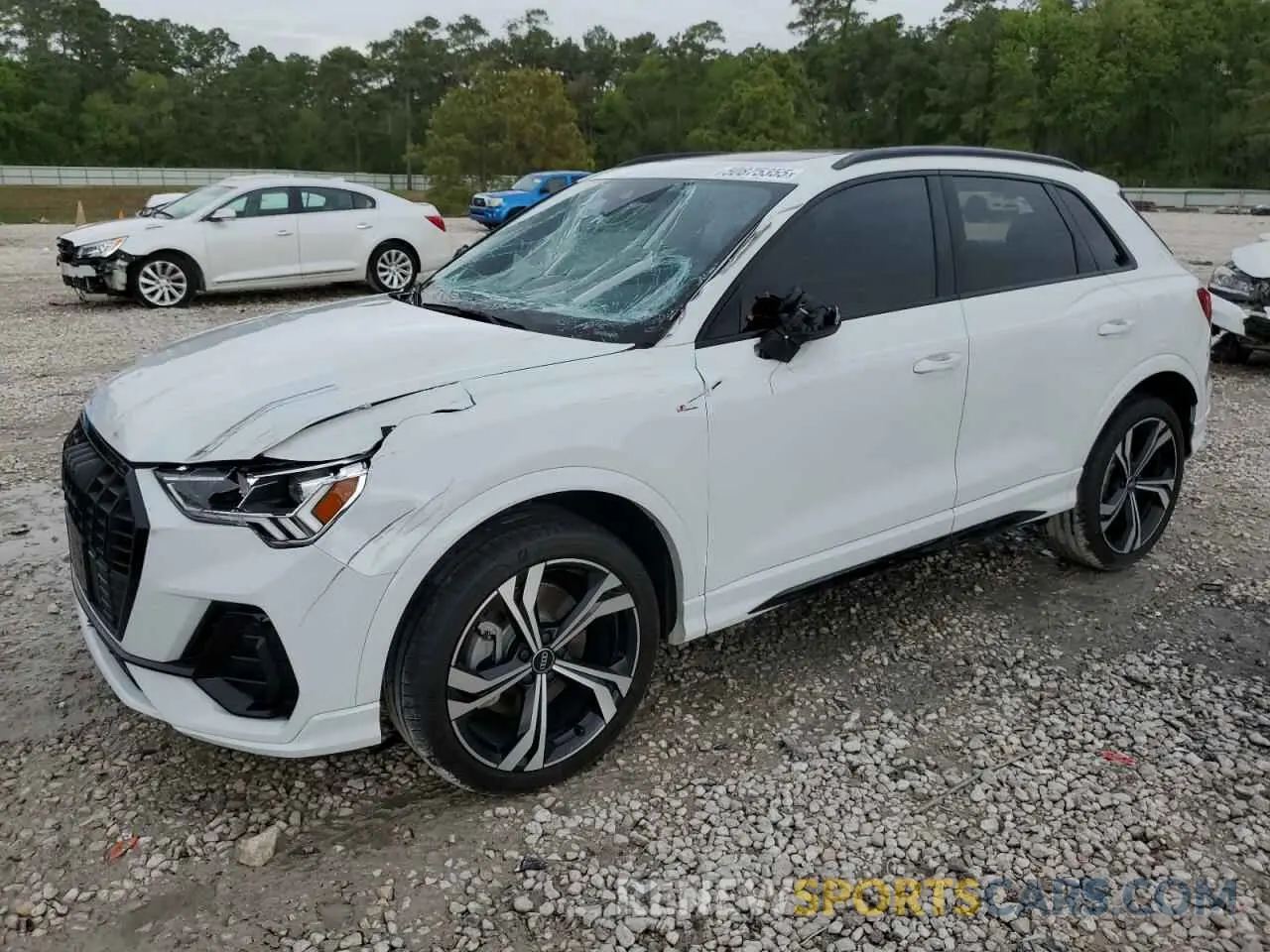 1 Photograph of a damaged car WA1EECF35R1038979 AUDI Q3 2024