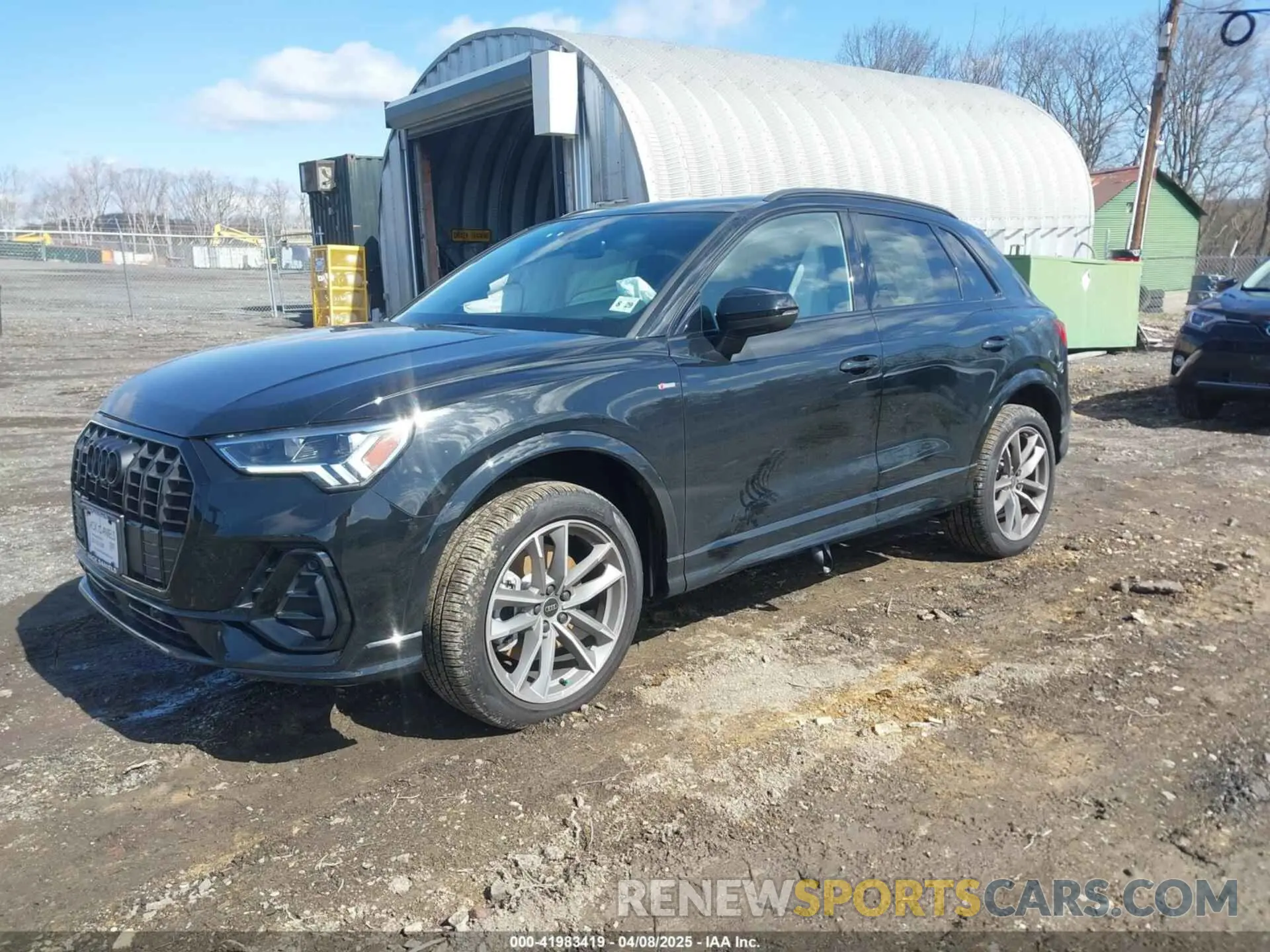 2 Photograph of a damaged car WA1EECF35R1155302 AUDI Q3 2024