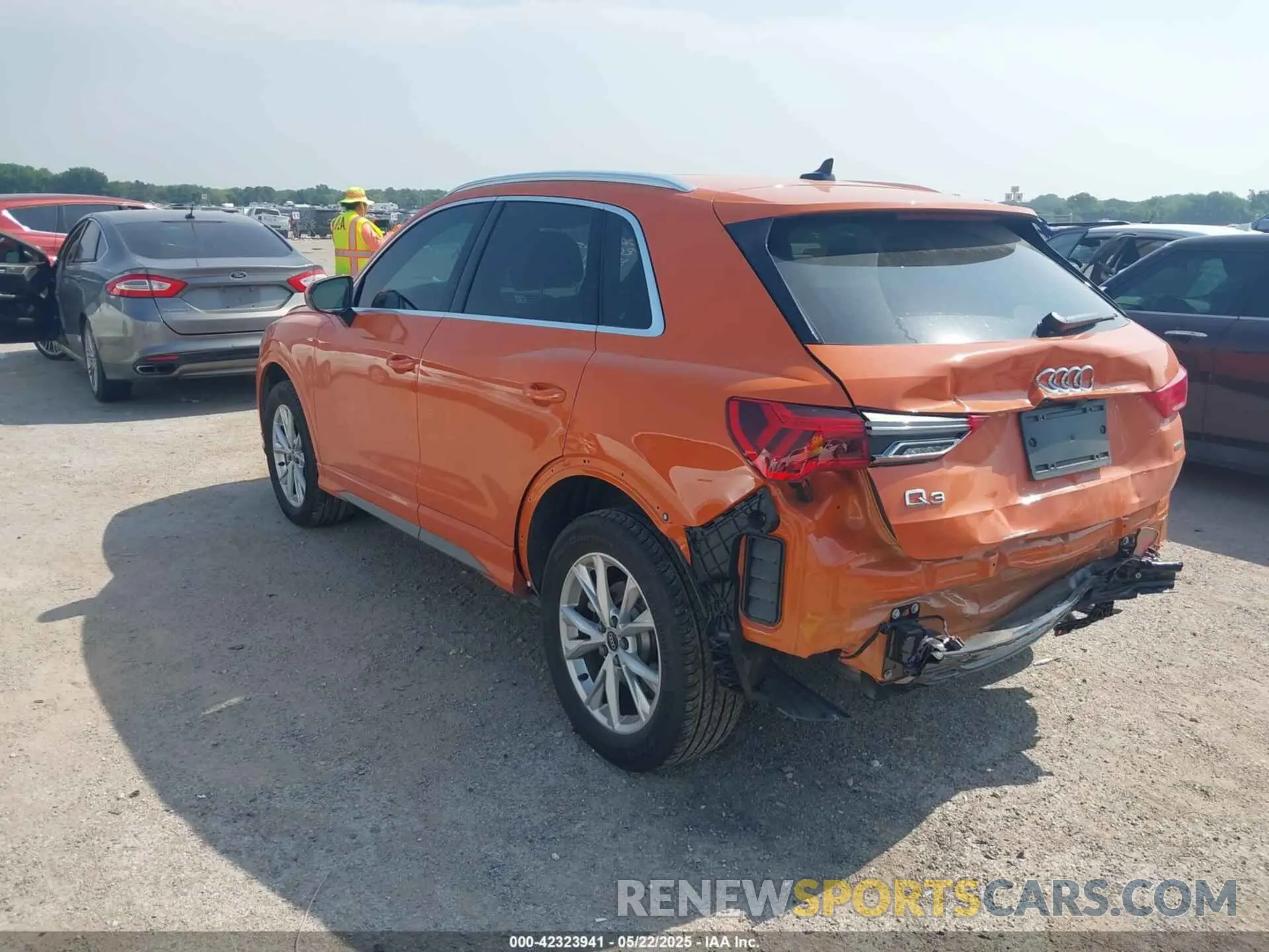 3 Photograph of a damaged car WA1EECF36R1092050 AUDI Q3 2024