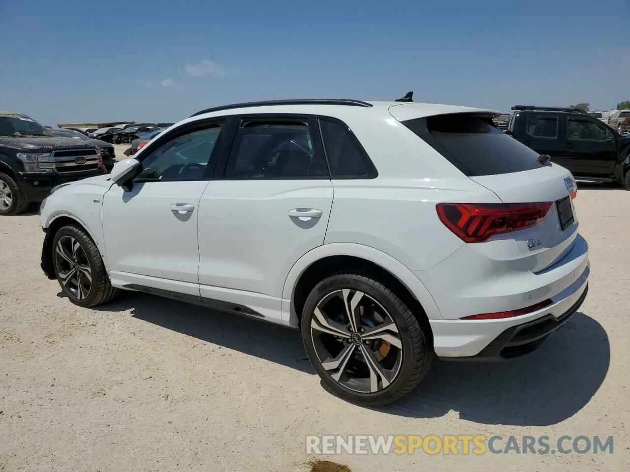 2 Photograph of a damaged car WA1EECF36R1109347 AUDI Q3 2024