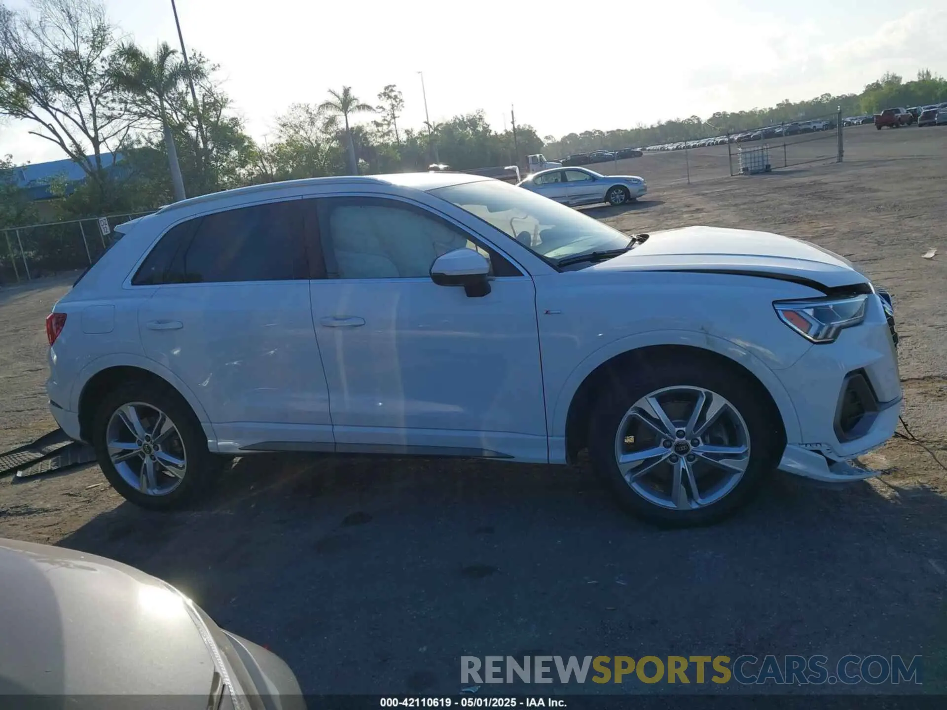 13 Photograph of a damaged car WA1EECF36R1152747 AUDI Q3 2024